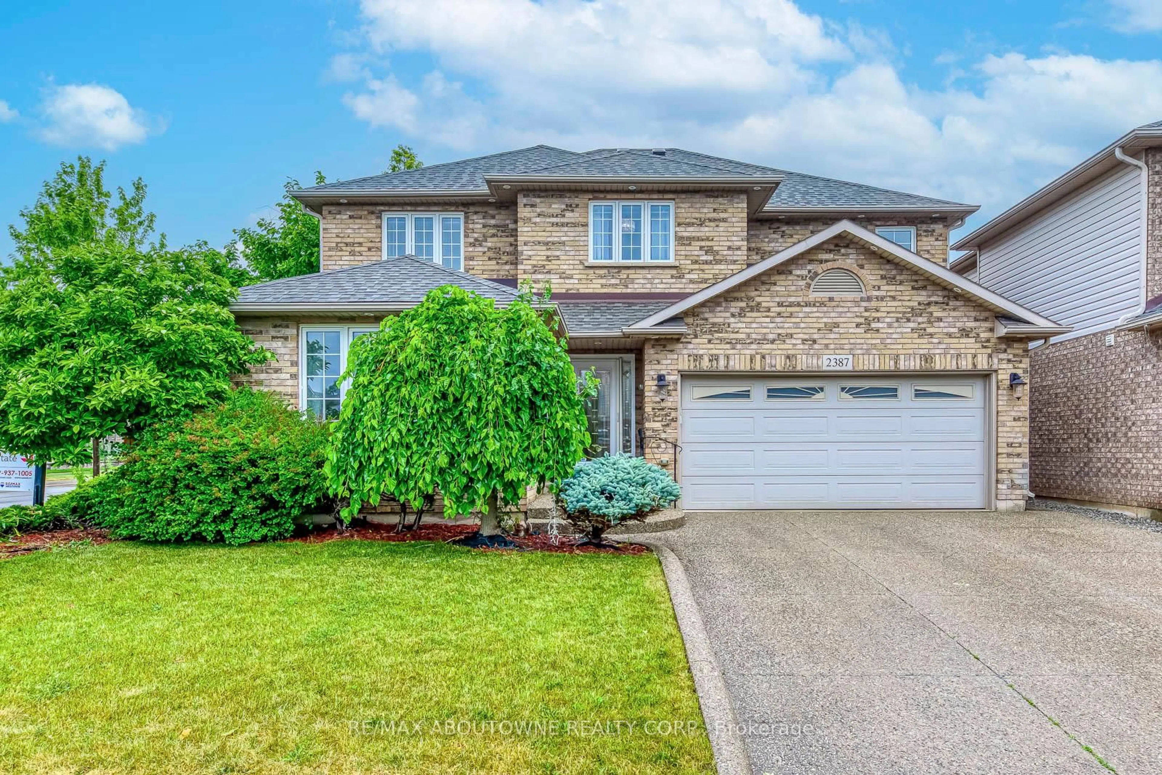 Home with brick exterior material, street for 2387 Heslop St, Burlington Ontario L7L 6N8