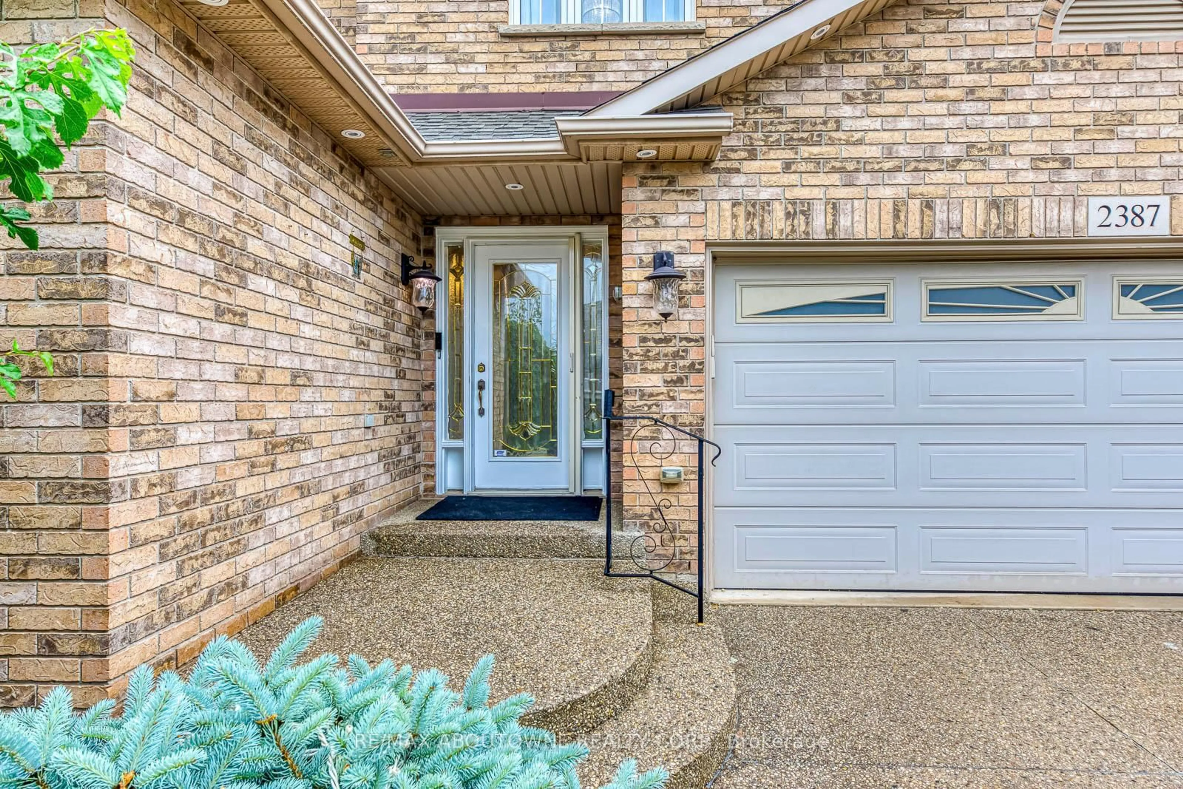 Home with brick exterior material, street for 2387 Heslop St, Burlington Ontario L7L 6N8