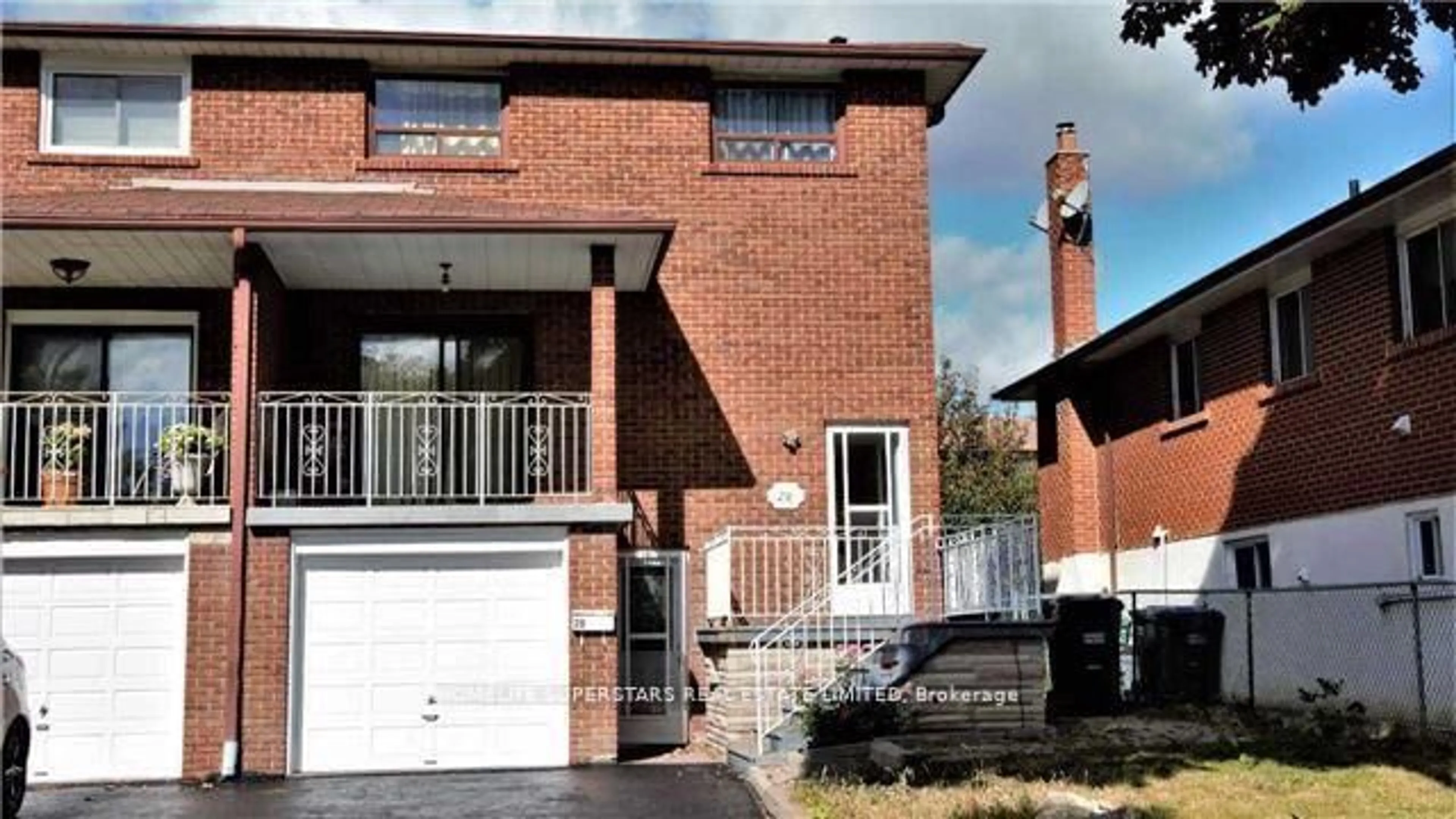 Home with brick exterior material, street for 28 Bramhall Crt, Brampton Ontario L6V 3L2