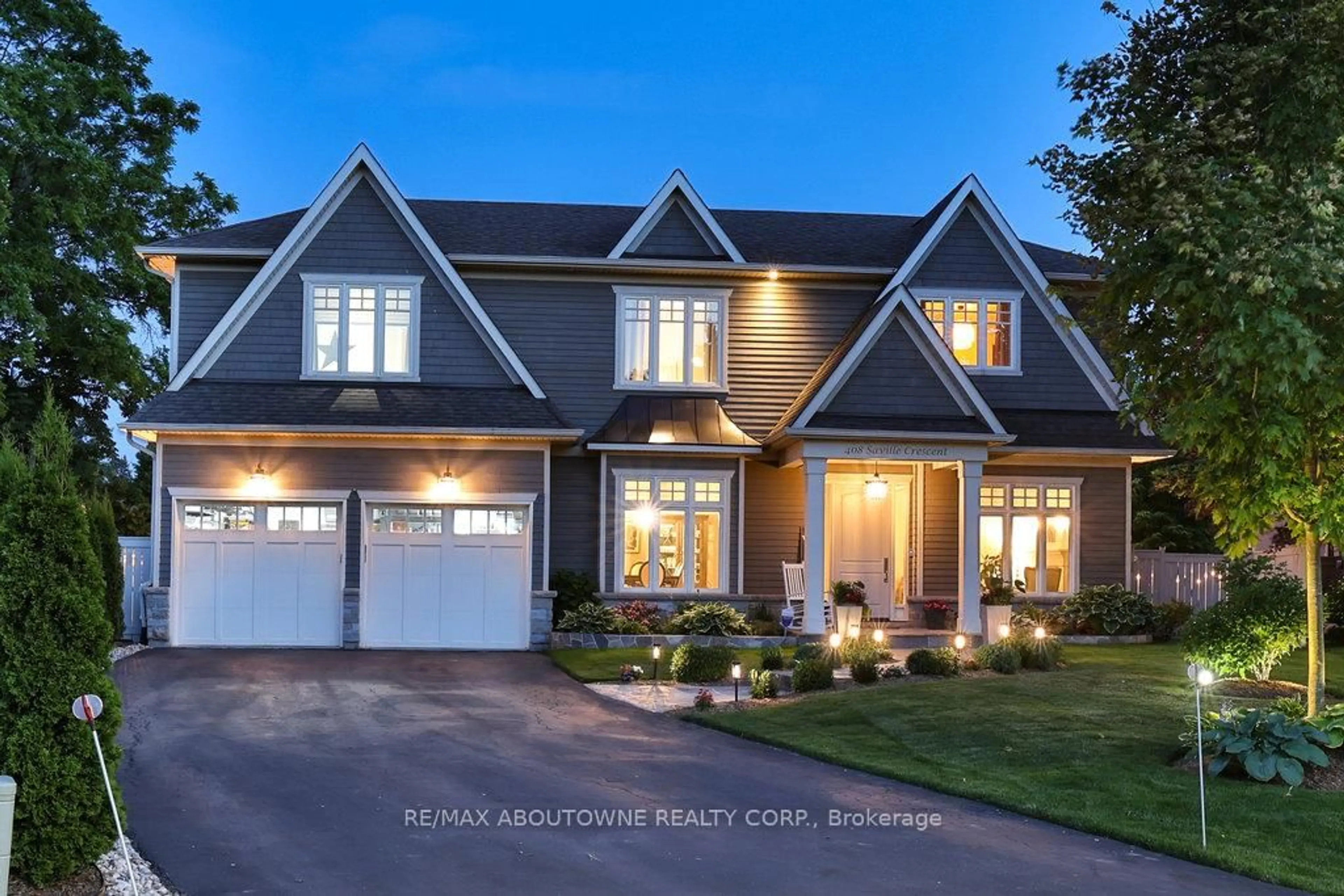Home with vinyl exterior material, street for 408 Saville Cres, Oakville Ontario L6L 3T8
