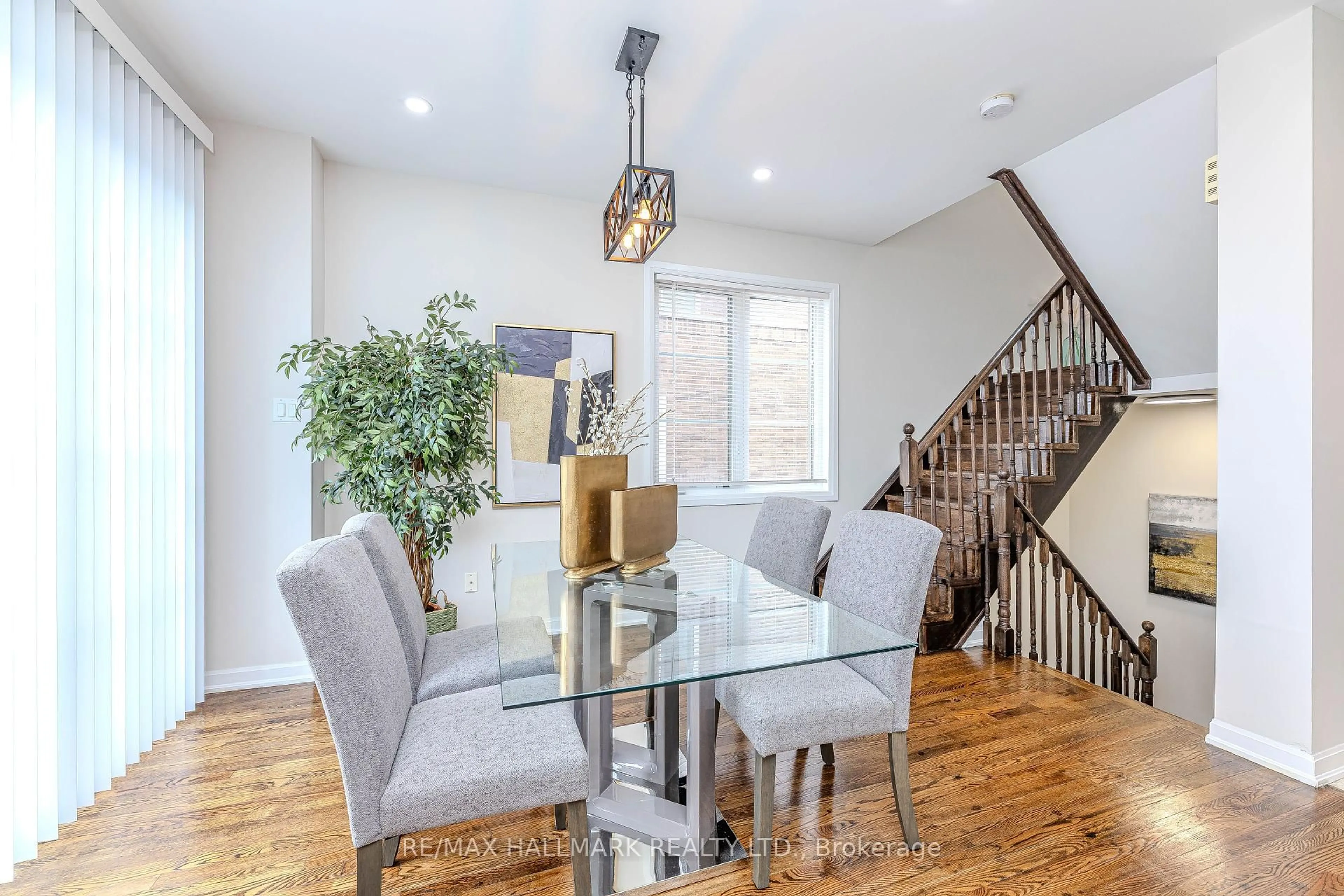 Dining room, wood/laminate floor for 165 Hampshire Way #146, Milton Ontario L9T 8M7