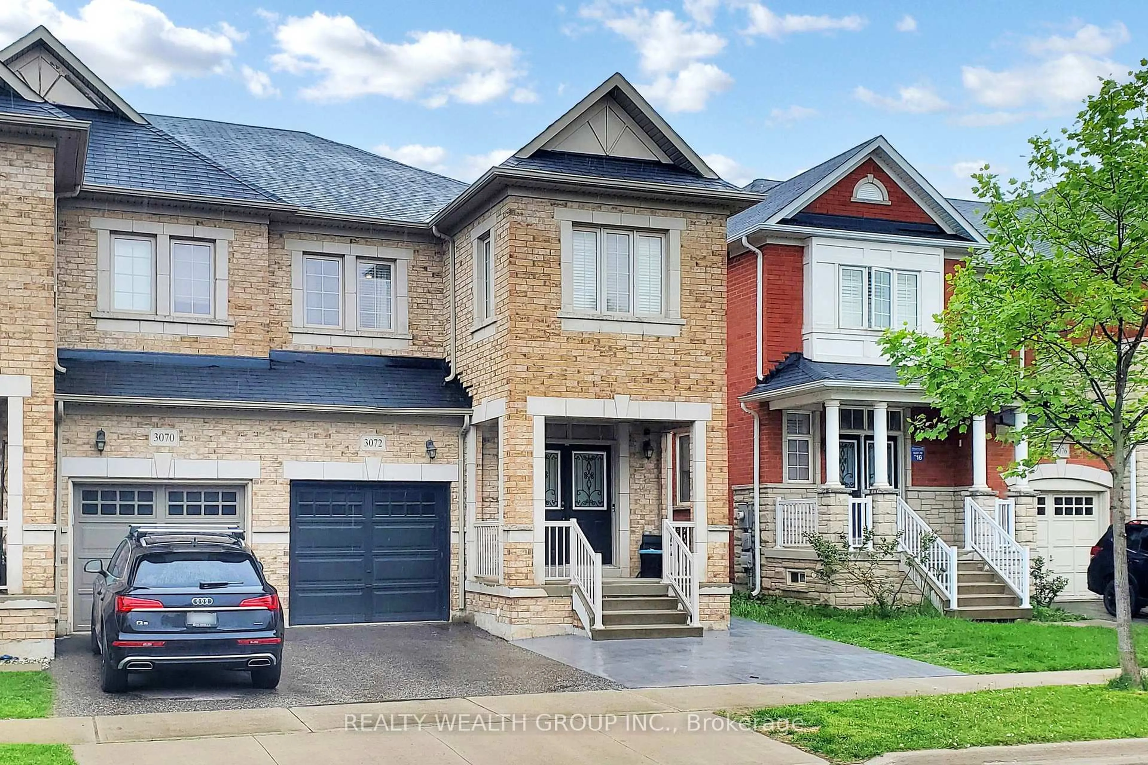 Home with brick exterior material, street for 3072 Janice Dr, Oakville Ontario L6M 0S7