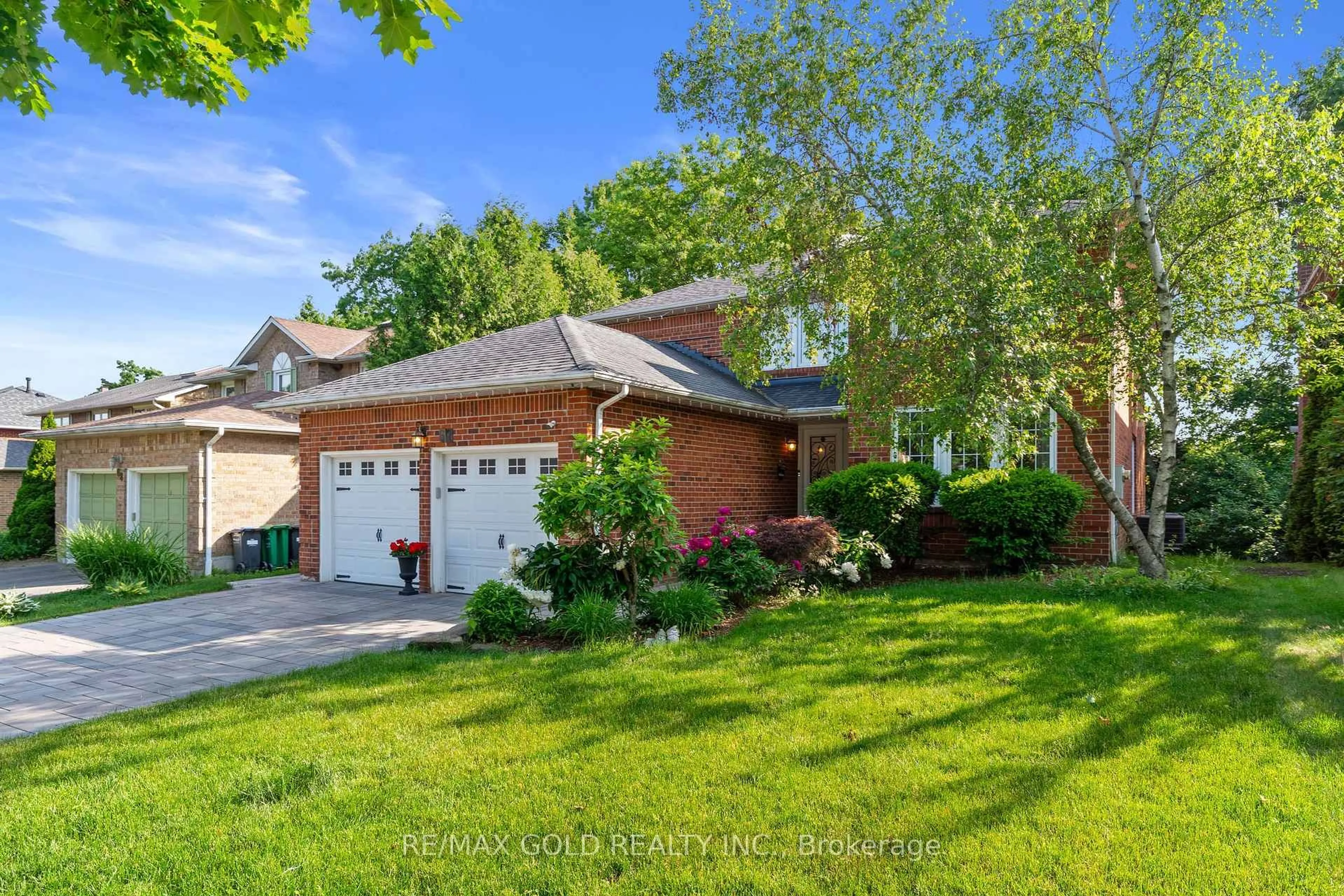 Home with brick exterior material, street for 66 Barr Cres, Brampton Ontario L6Z 3E2