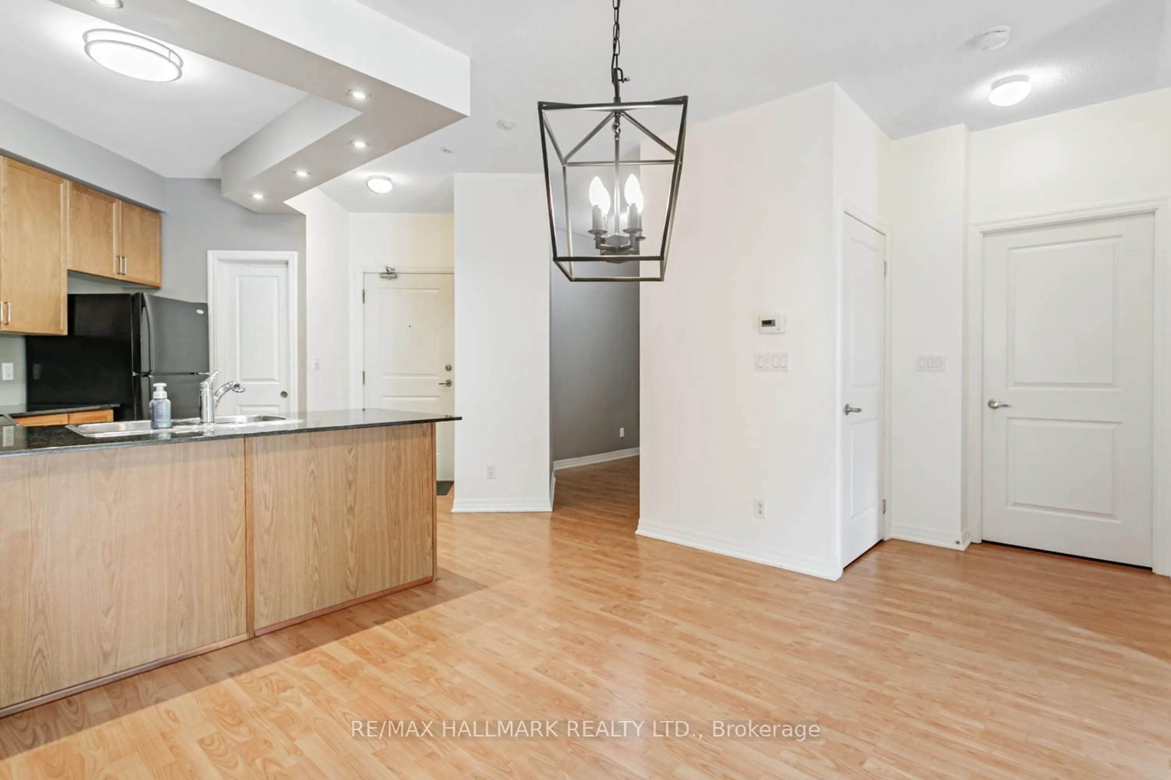 Unknown for 245 Dalesford Rd #115, Toronto Ontario M8Y 4H7