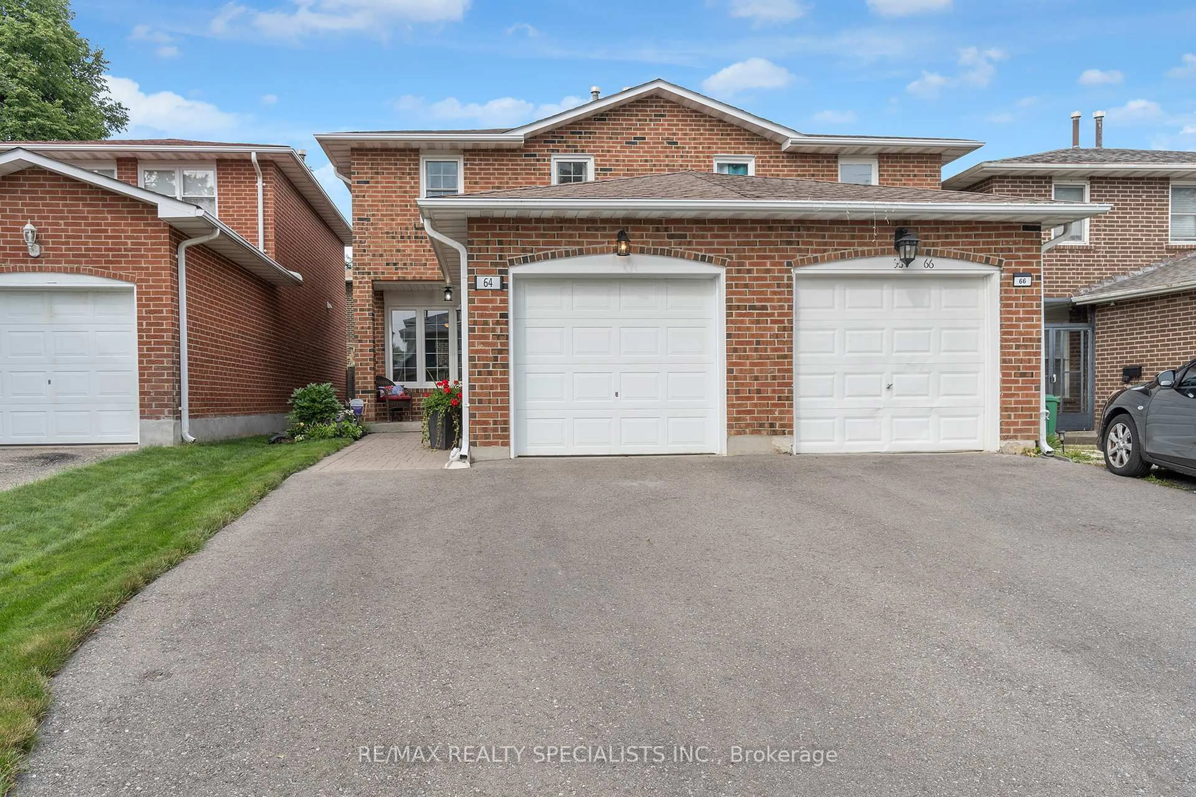 Unknown for 64 Maplehurst Sq, Brampton Ontario L6Z 1J6