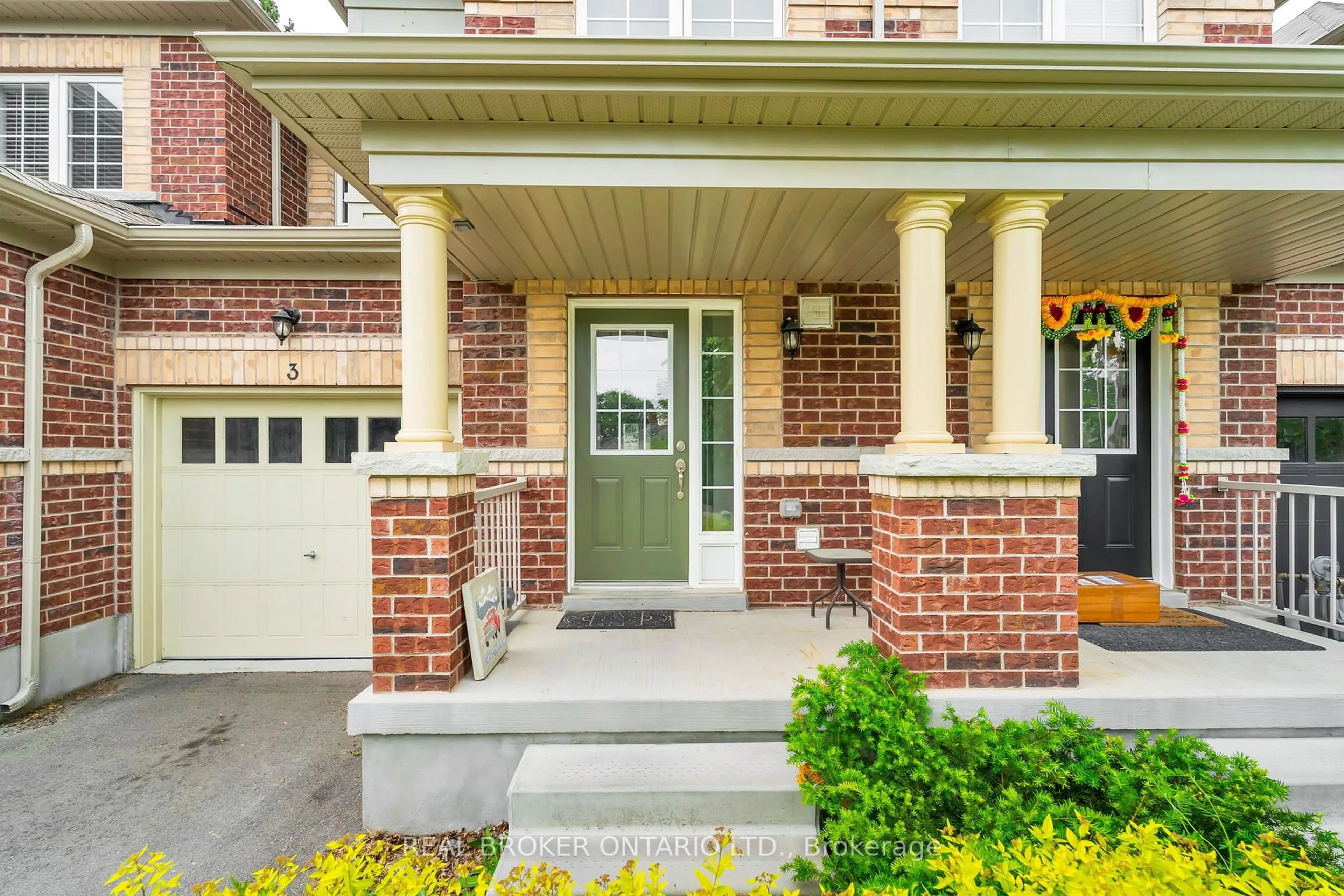 Home with brick exterior material, street for 31 Townline #3, Orangeville Ontario L9W 1T6