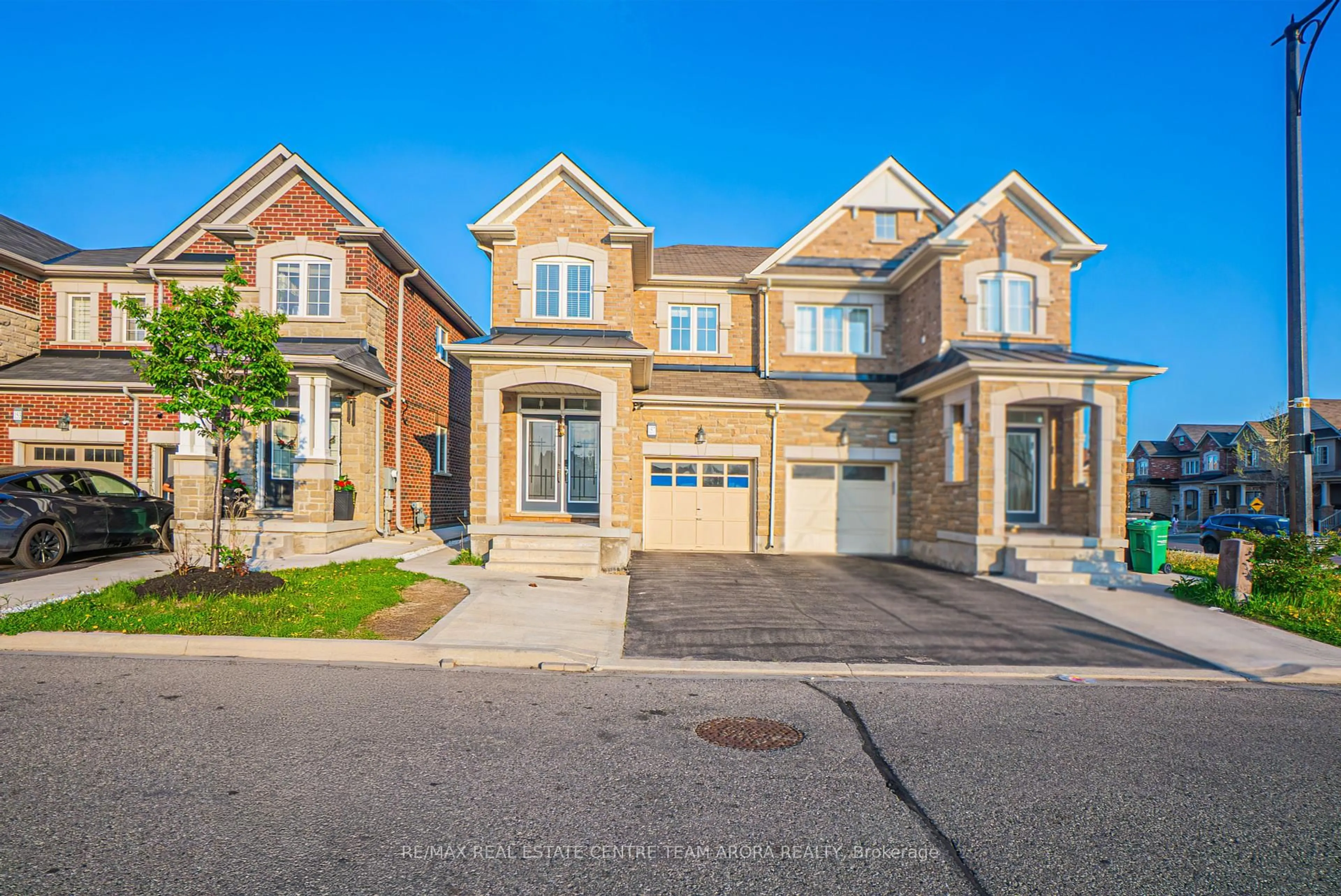 Home with brick exterior material, street for 157 Baffin Cres, Brampton Ontario L7A 4K7