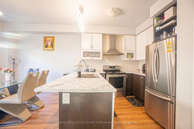 Additional image 21 of 157 Baffin Cres