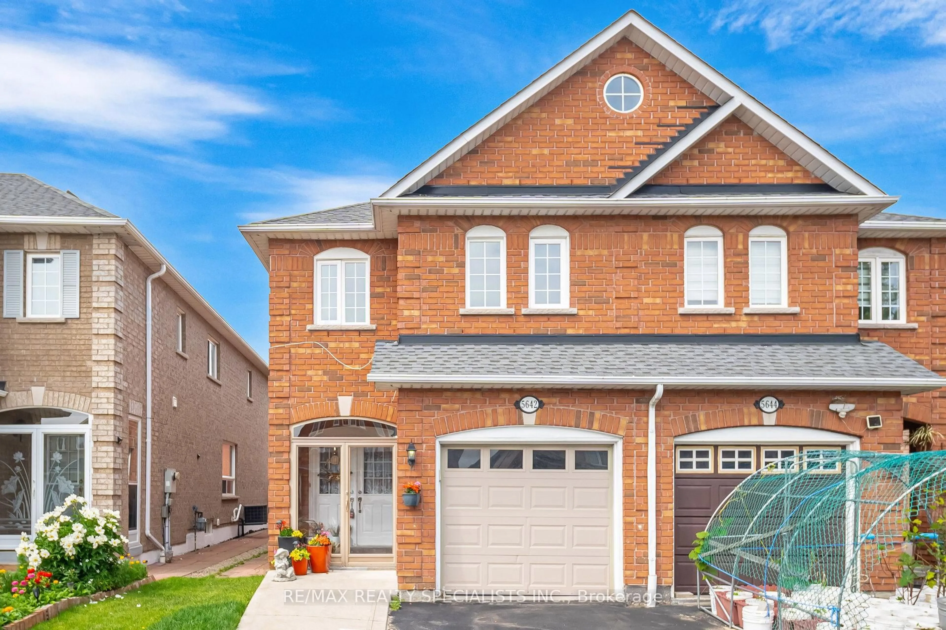 Home with brick exterior material, street for 5642 Armando Ave, Mississauga Ontario L5V 3A8
