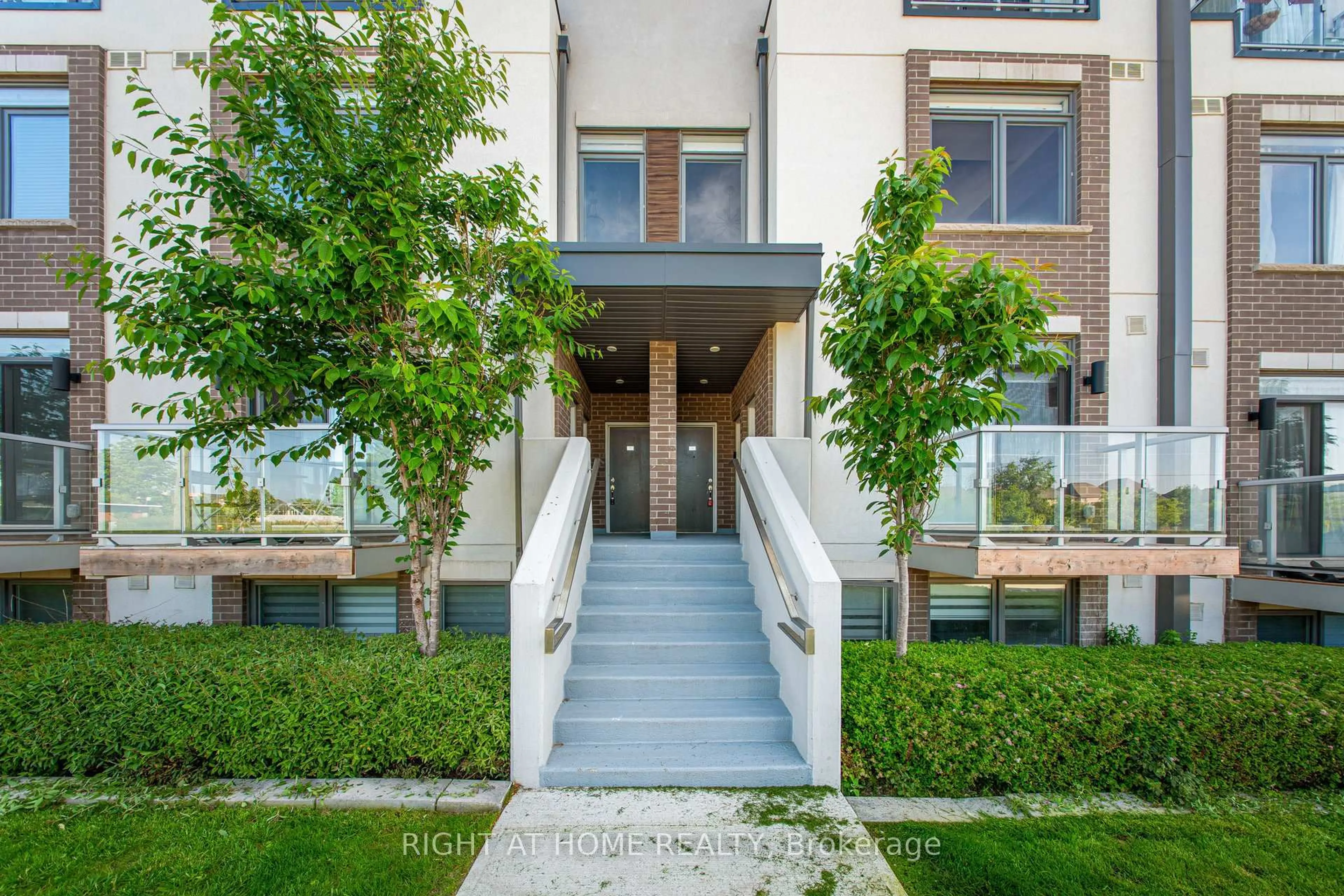 Unknown for 3058 Sixth Line #313, Oakville Ontario L6M 1P8