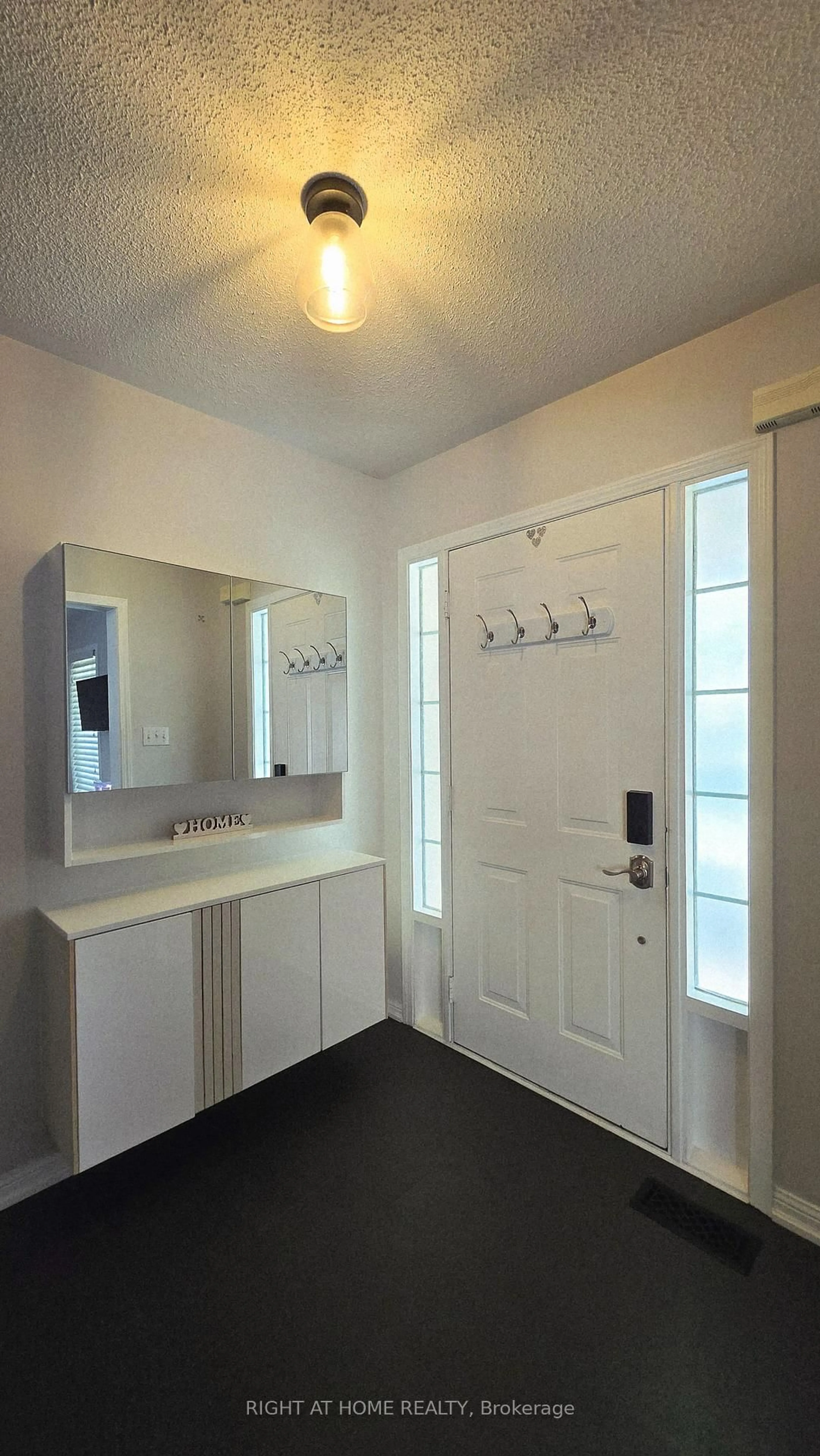 Indoor entryway for 3133 Abernathy Way, Oakville Ontario L6M 5C2