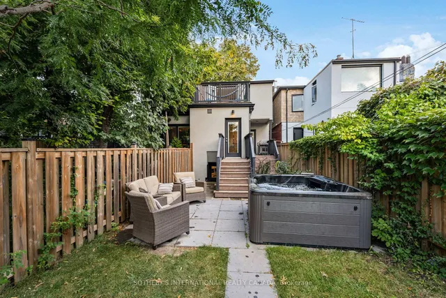 Primary image of 212 Franklin Ave