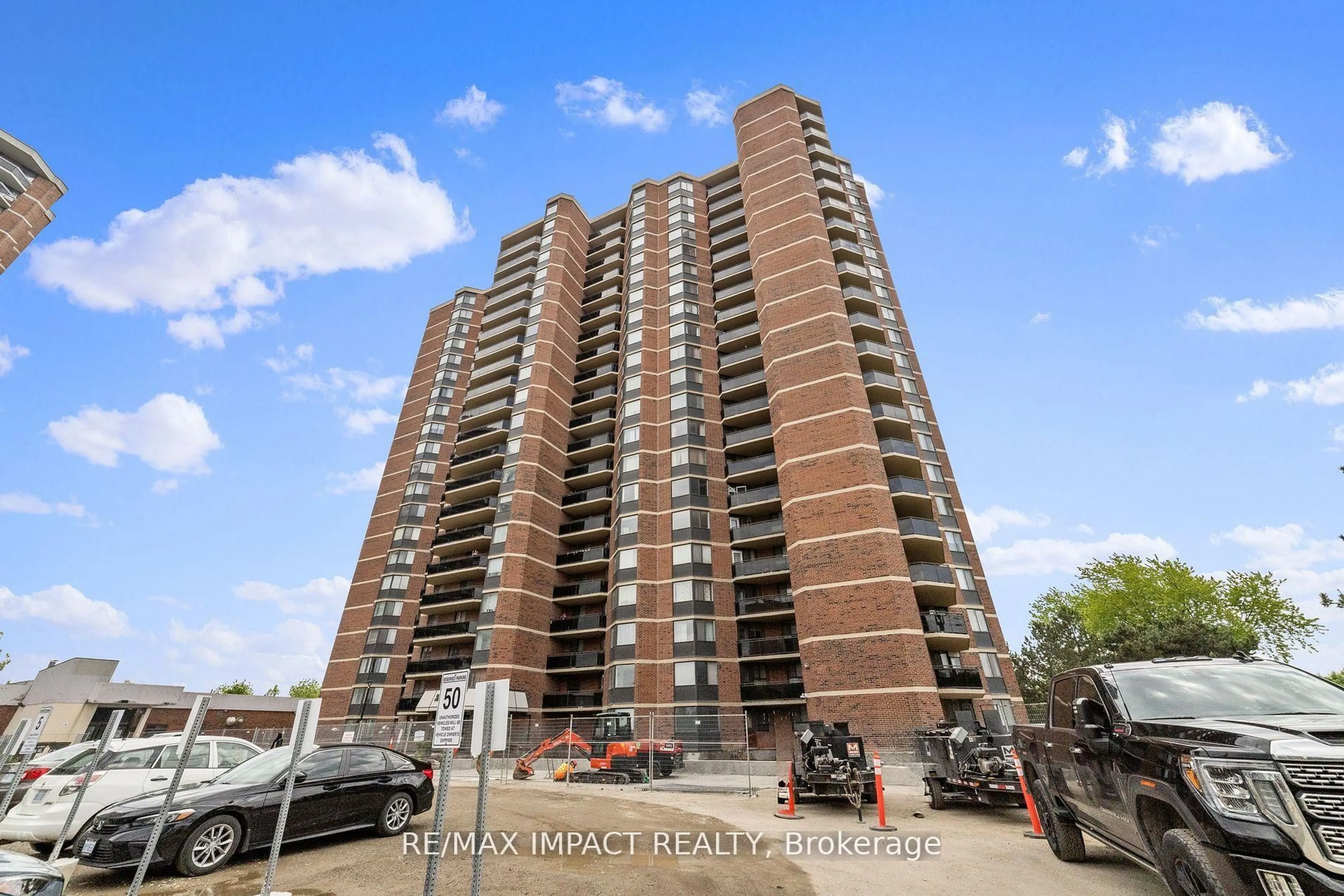 A pic from outside/outdoor area/front of a property/back of a property/a pic from drone, unknown for 234 Albion Rd #1809, Toronto Ontario M9W 6A5