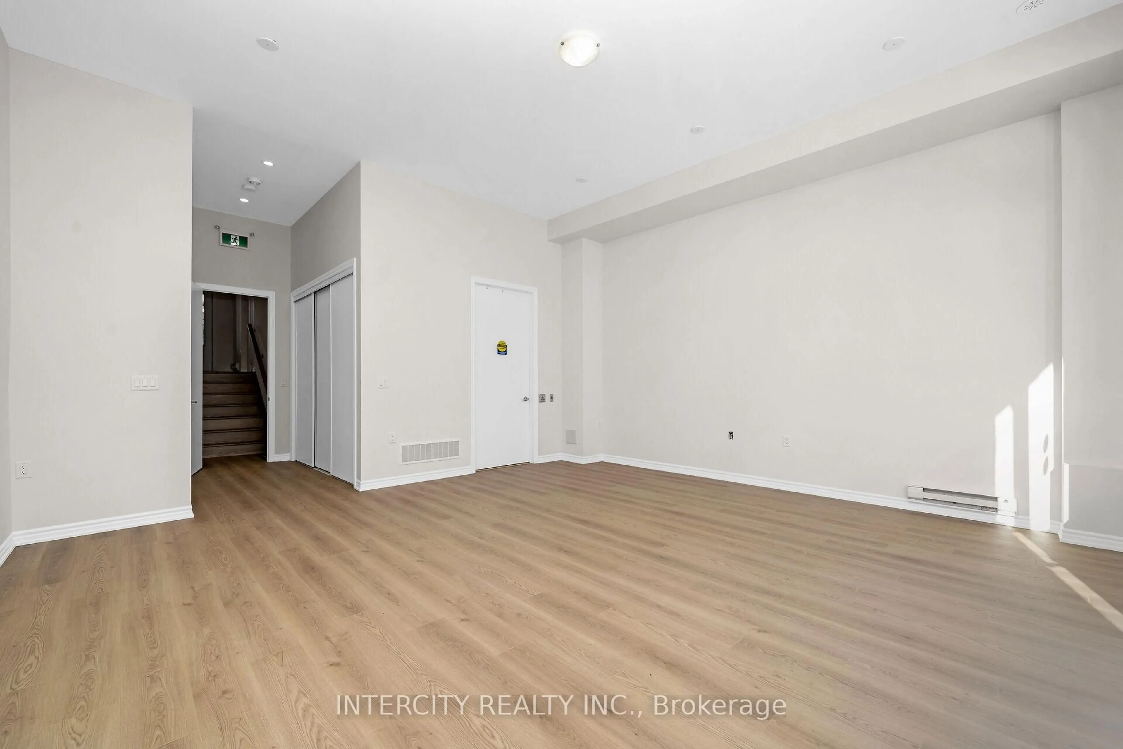 A pic of a room for 382 Tim Manley Ave #3, Caledon Ontario L7C 1Z9