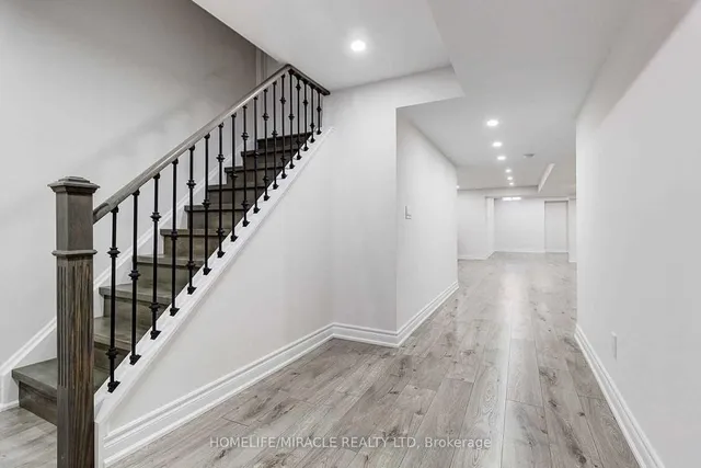 Additional image 7 of 467 Willmott Cres
