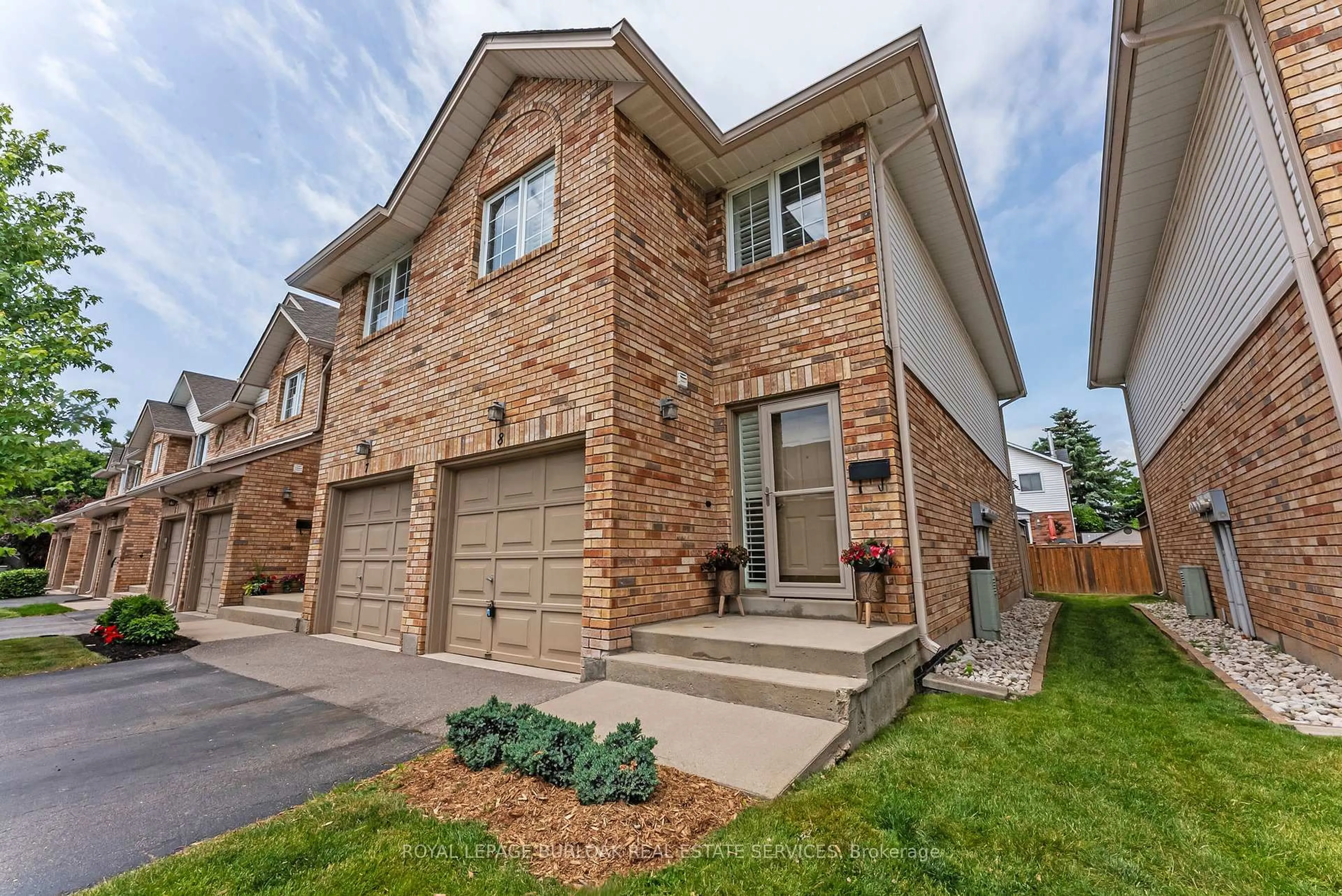 Home with brick exterior material, street for 2025 Cleaver Ave #8, Burlington Ontario L7M 4H8