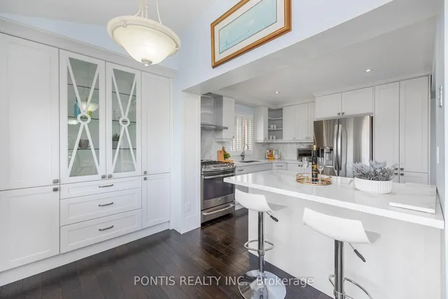 Additional property image - 438 ABERFOYLE Crt