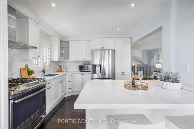 Additional property image - 438 ABERFOYLE Crt