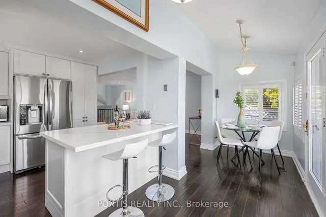 Additional property image - 438 ABERFOYLE Crt