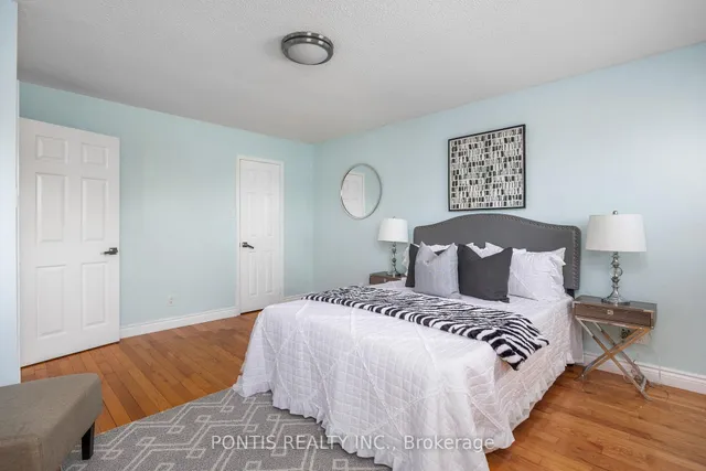 Additional property image - 438 ABERFOYLE Crt