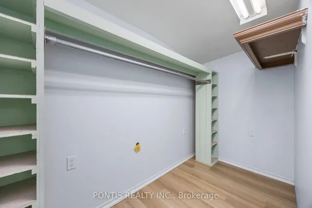 Additional property image - 438 ABERFOYLE Crt