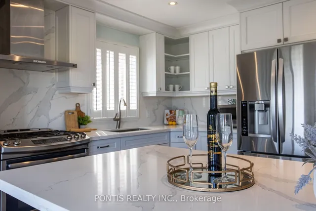 Additional property image - 438 ABERFOYLE Crt