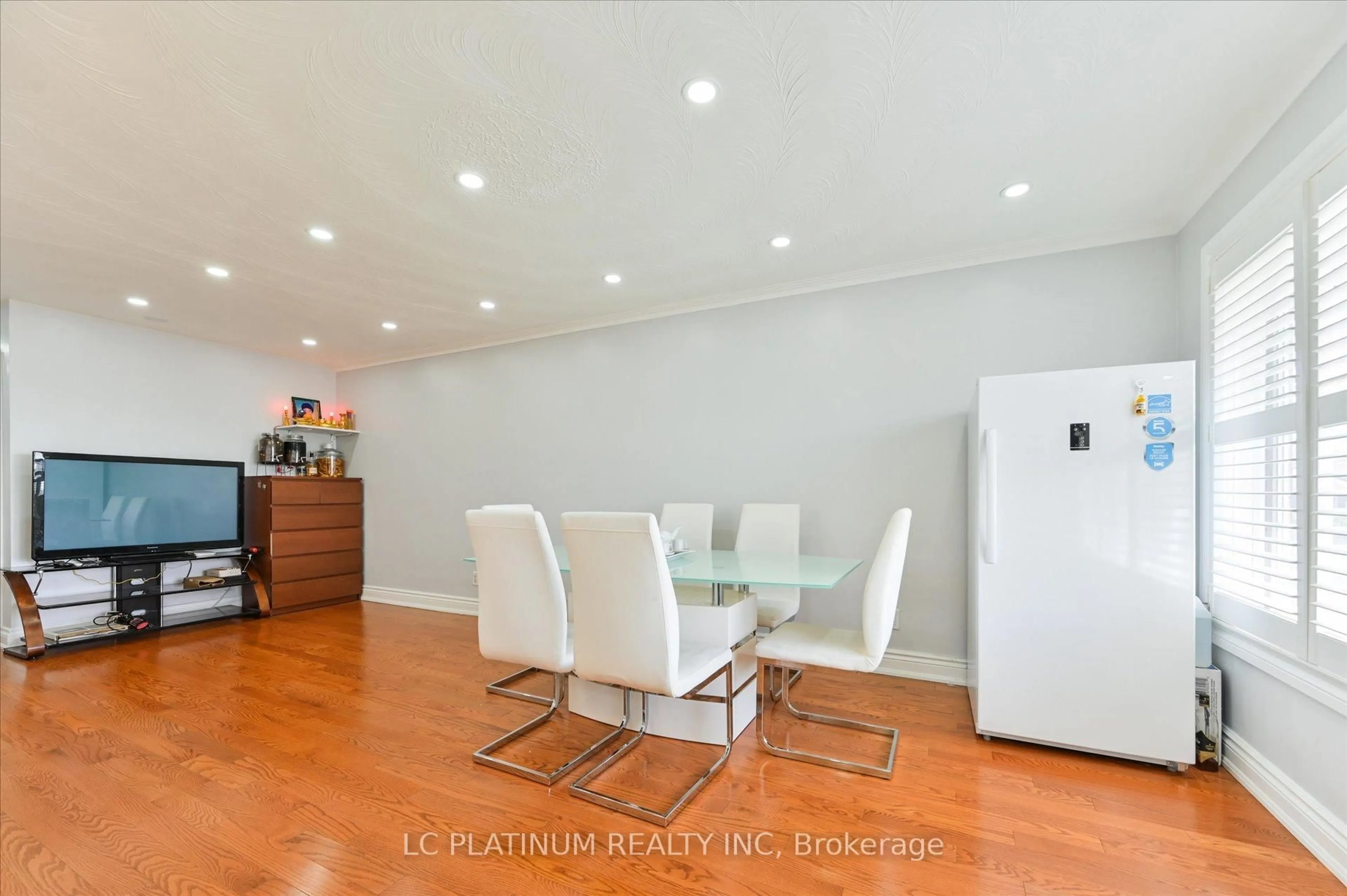 Dining room, wood/laminate floor for 83 Northover St, Toronto Ontario M3L 1W6