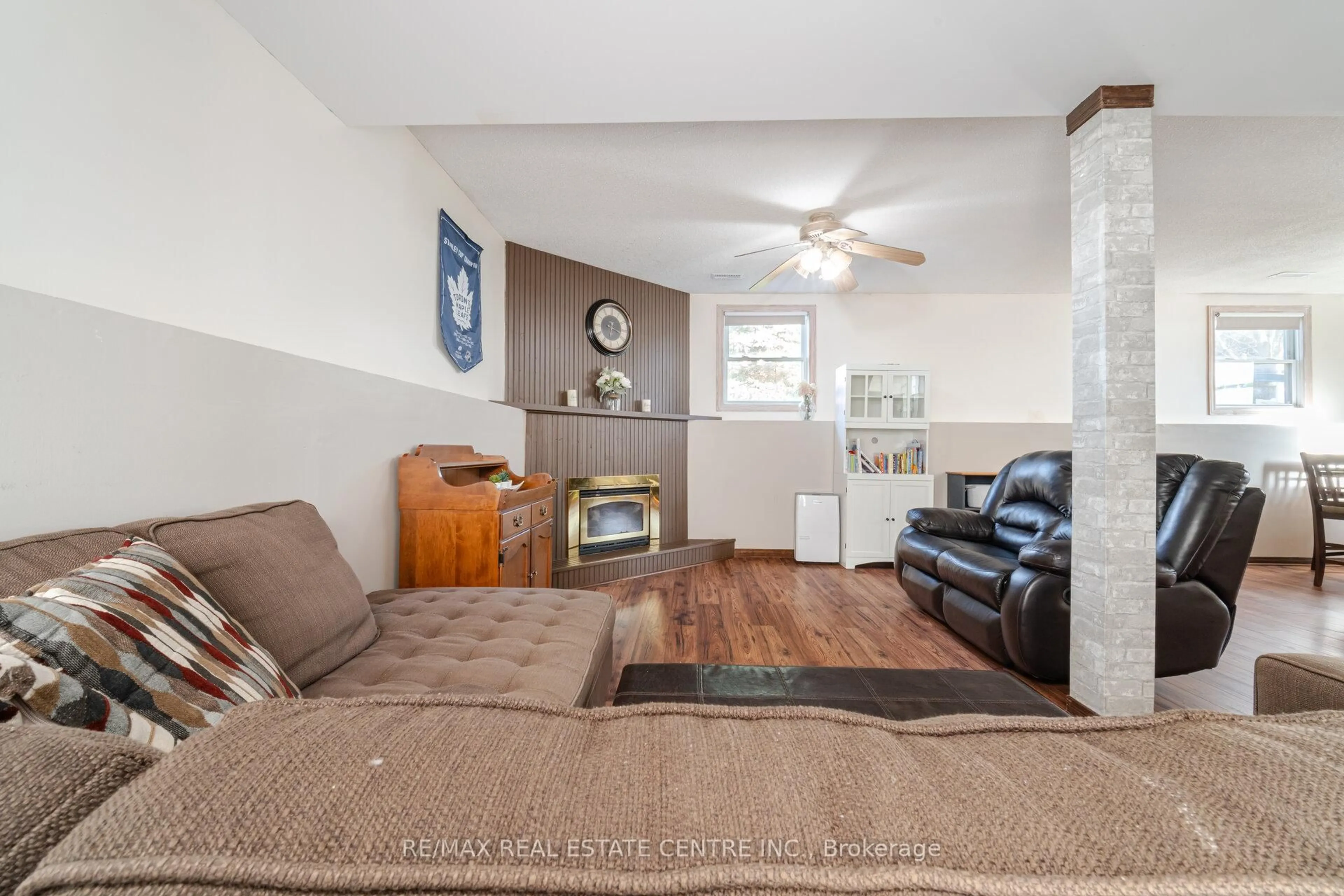 Living room with furniture, unknown for 49 Mcclellan Rd, Caledon Ontario L7K 0C8