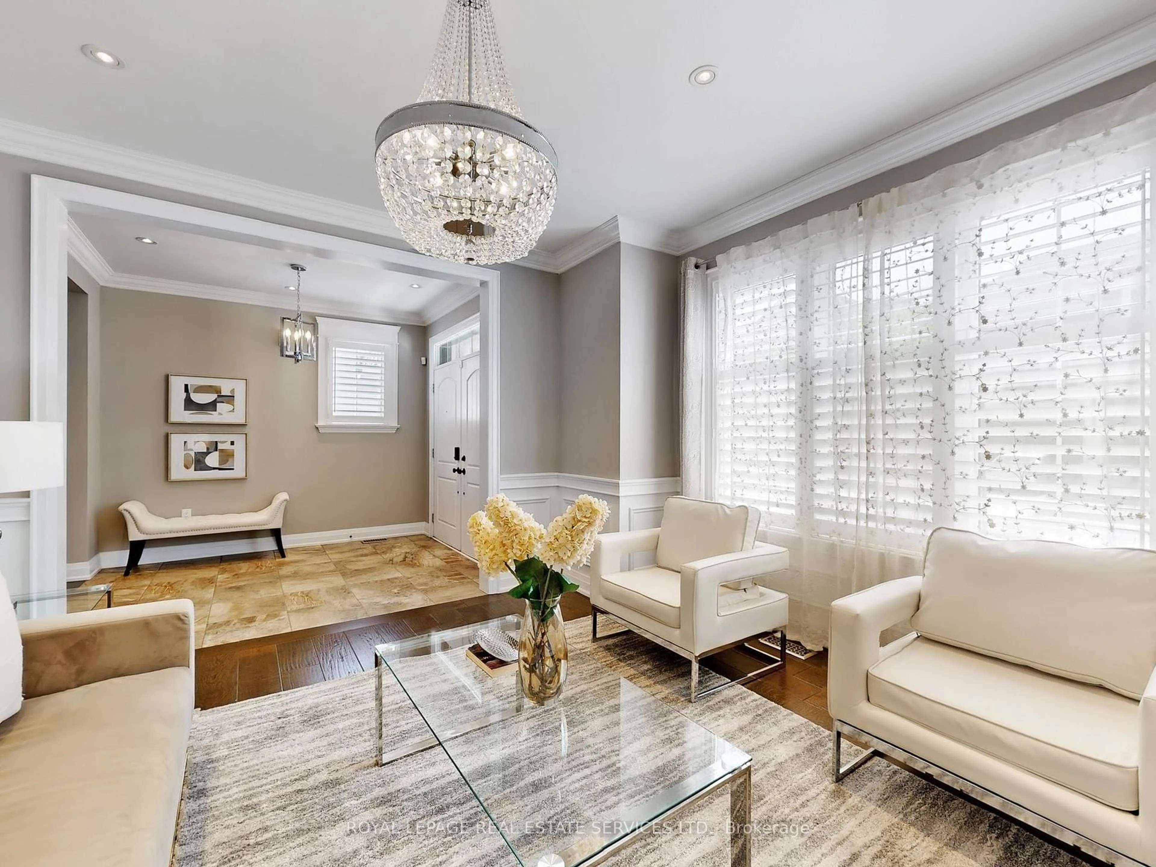 Living room with furniture, unknown for 347 Harold Dent Tr, Oakville Ontario L6M 1R3