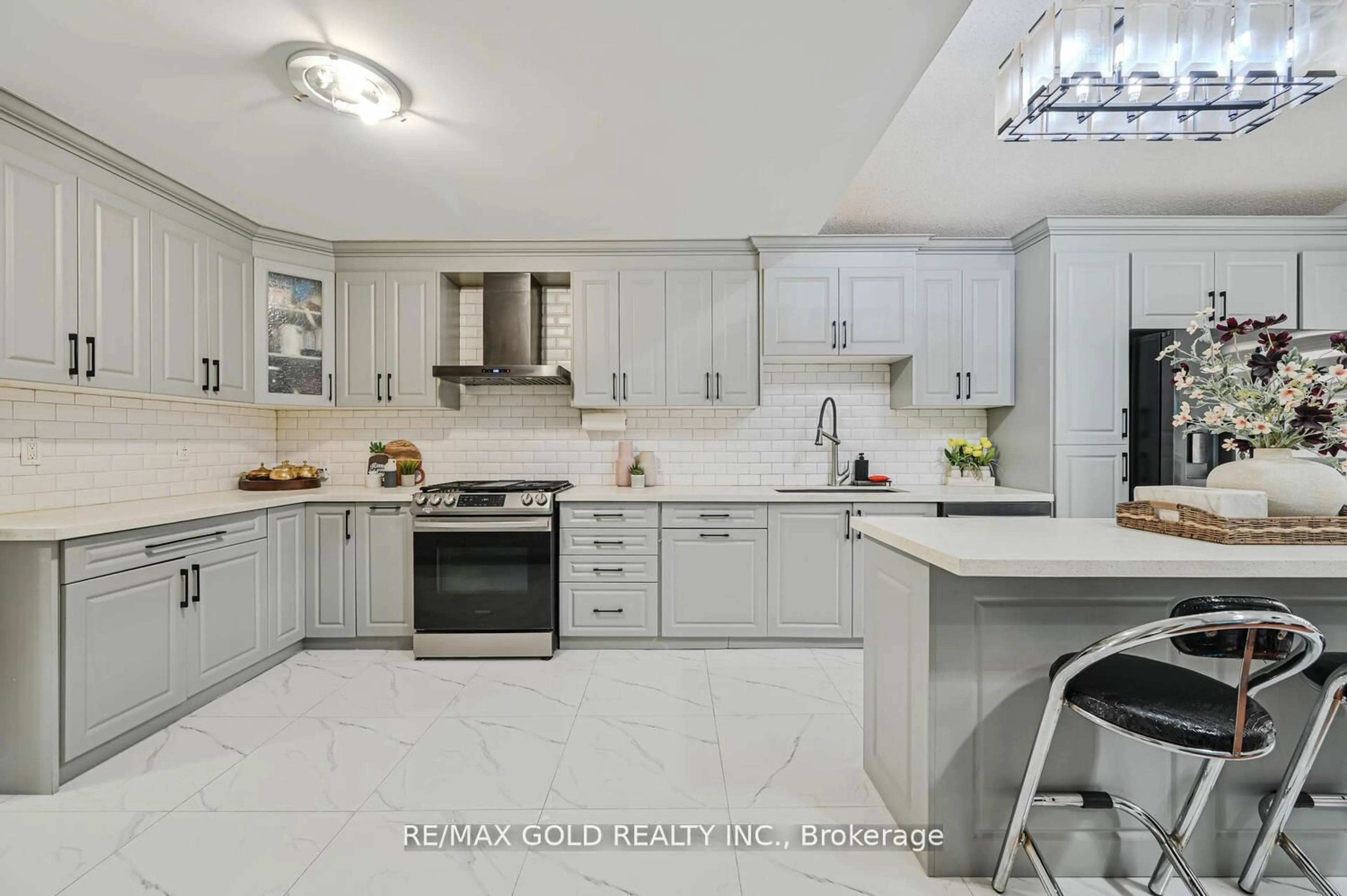 Contemporary kitchen, ceramic/tile floor for 111 Mint Leaf Blvd, Brampton Ontario L6R 2Y9