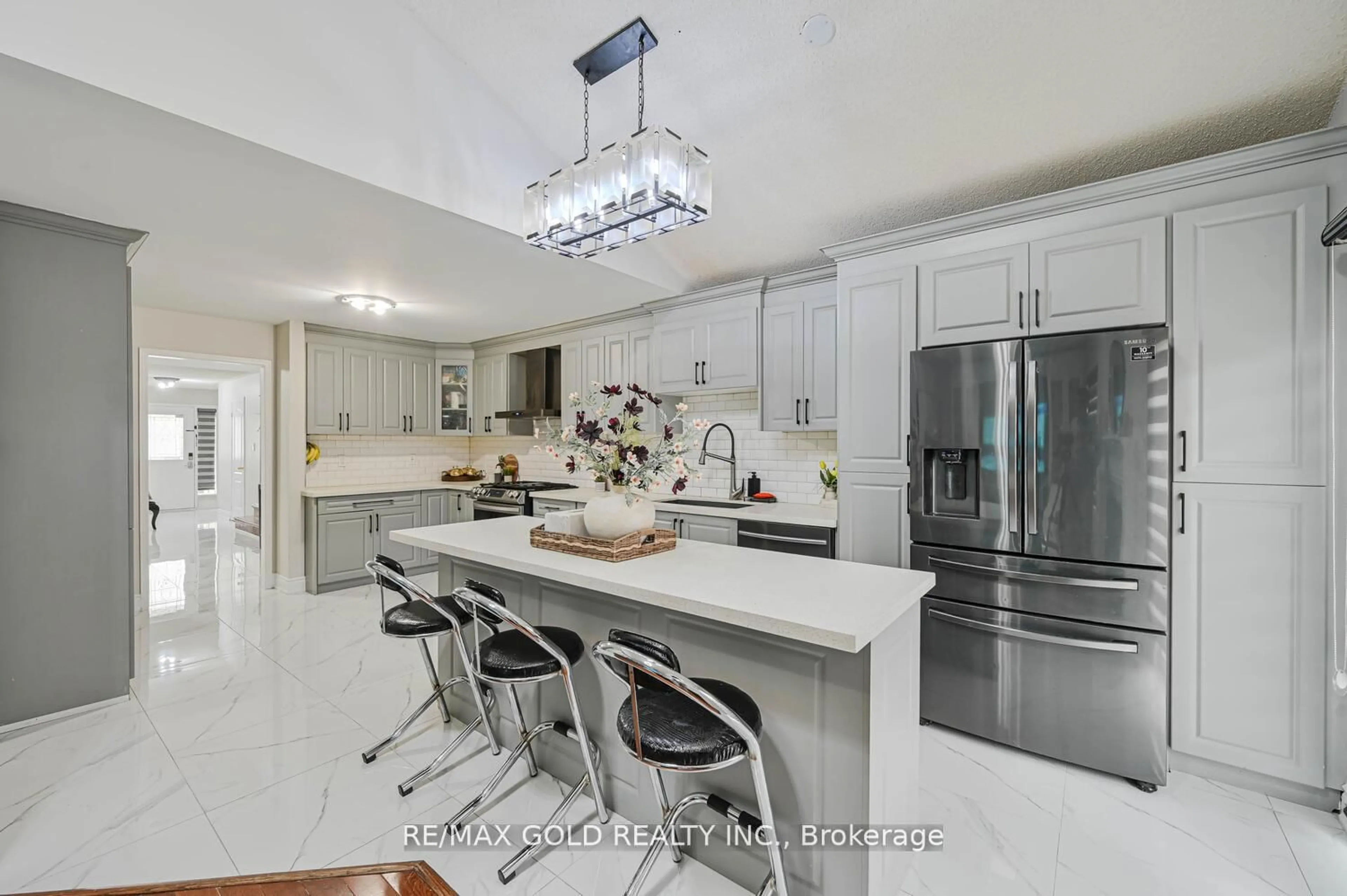 Contemporary kitchen, ceramic/tile floor for 111 Mint Leaf Blvd, Brampton Ontario L6R 2Y9