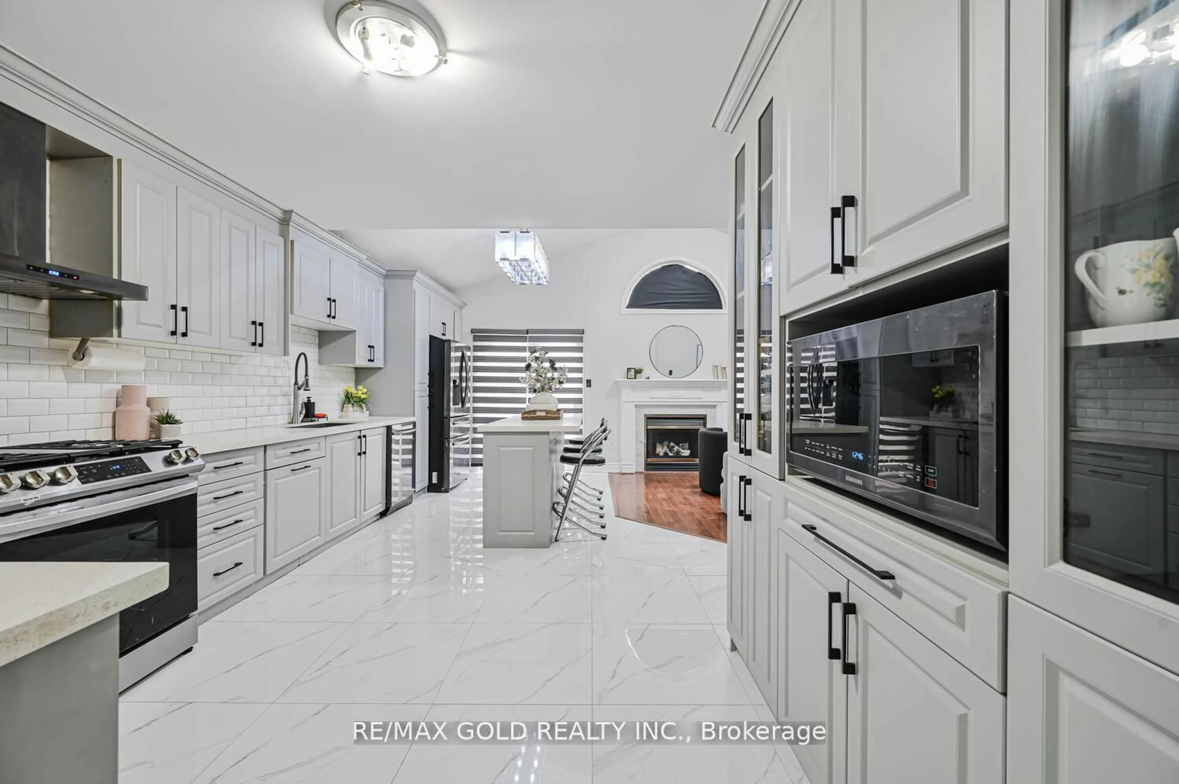 Contemporary kitchen, ceramic/tile floor for 111 Mint Leaf Blvd, Brampton Ontario L6R 2Y9