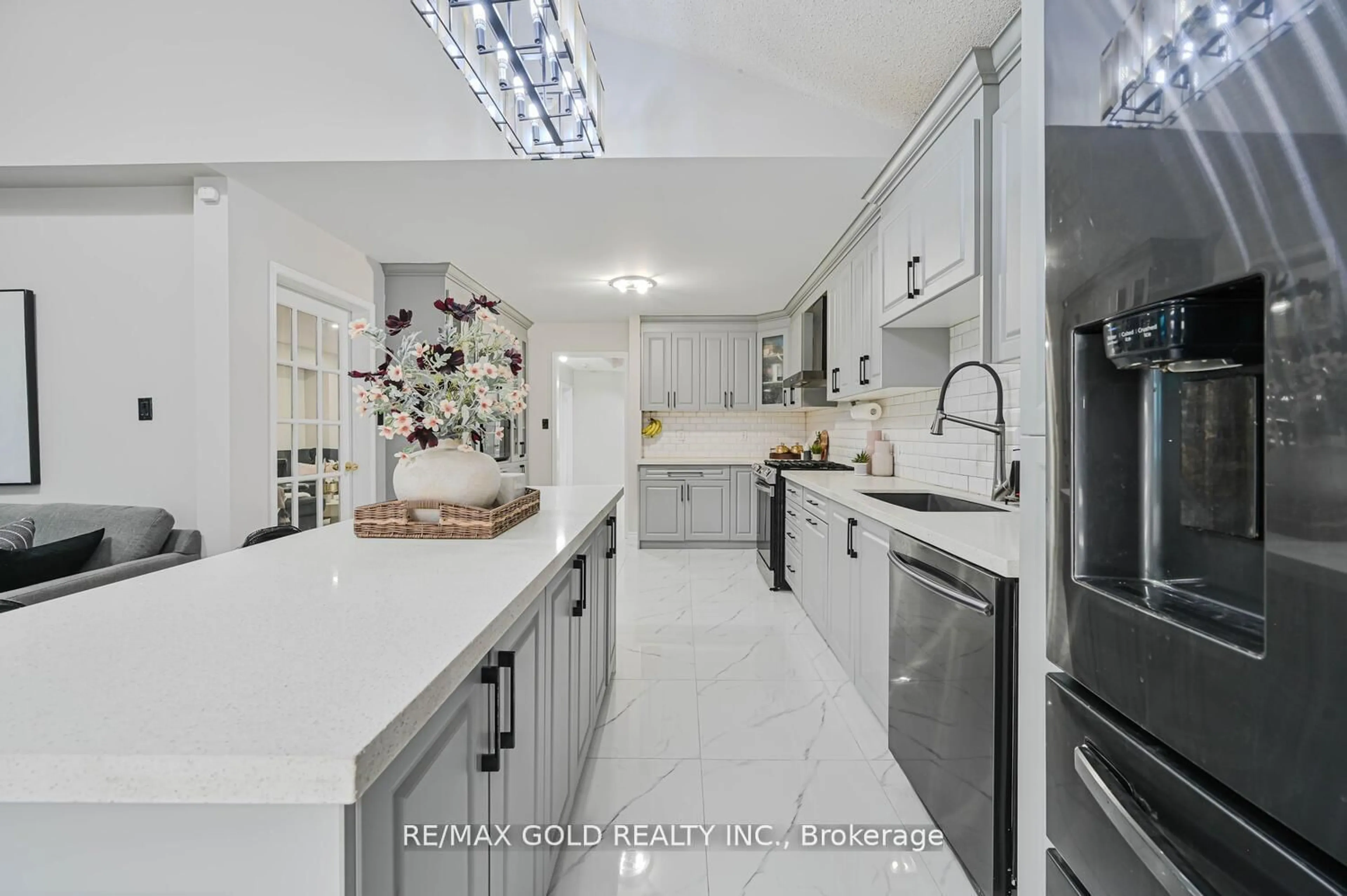 Contemporary kitchen, ceramic/tile floor for 111 Mint Leaf Blvd, Brampton Ontario L6R 2Y9
