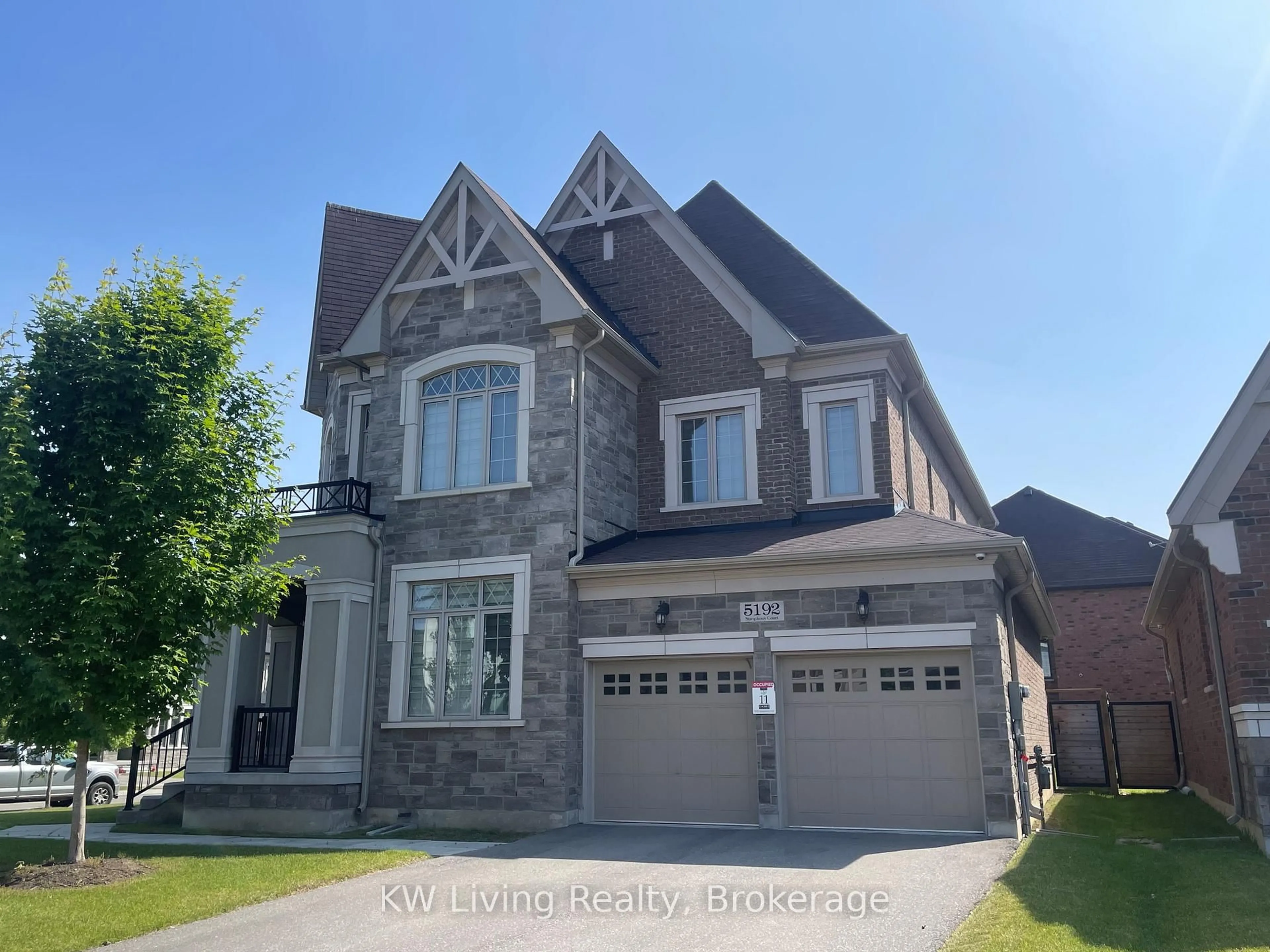 Home with brick exterior material, street for 5192 Symphony Crt, Mississauga Ontario L5M 2M9