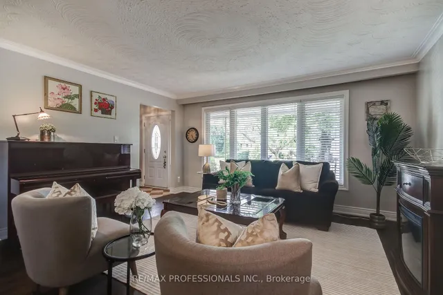 Additional image 34 of 28 Summerfield Cres