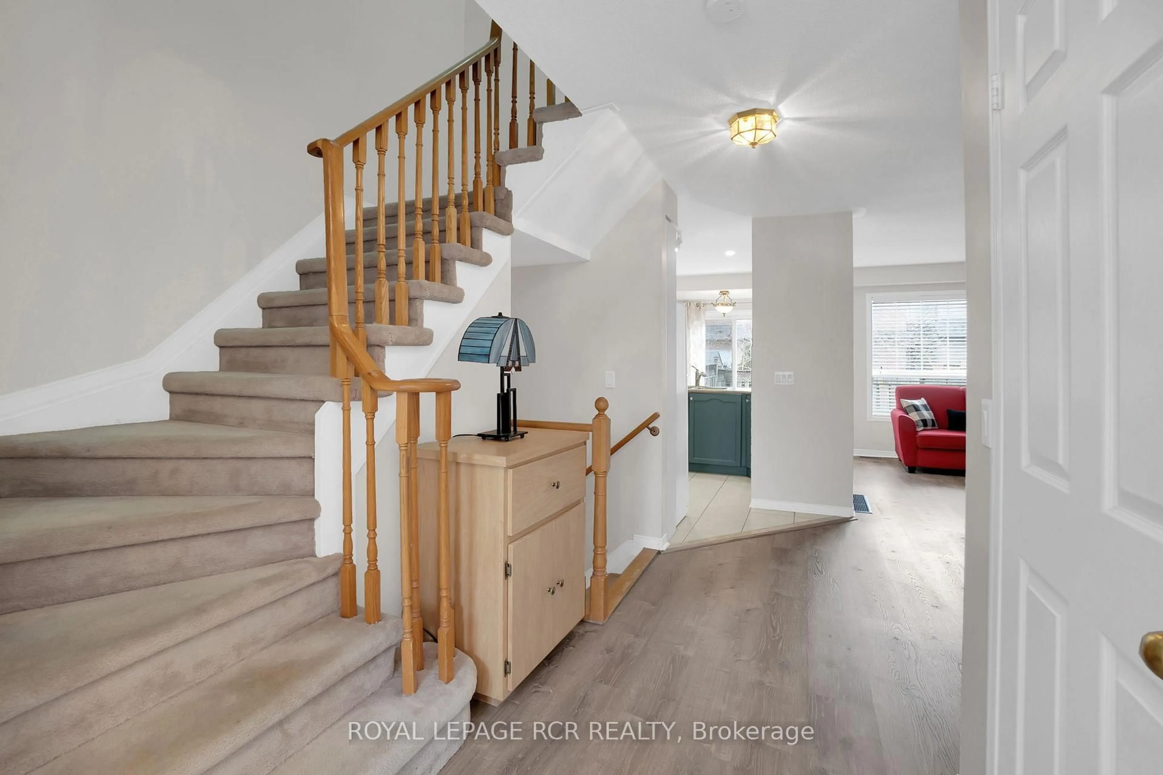 Indoor entryway for 13 Queensland Cres, Caledon Ontario L7E 2E1