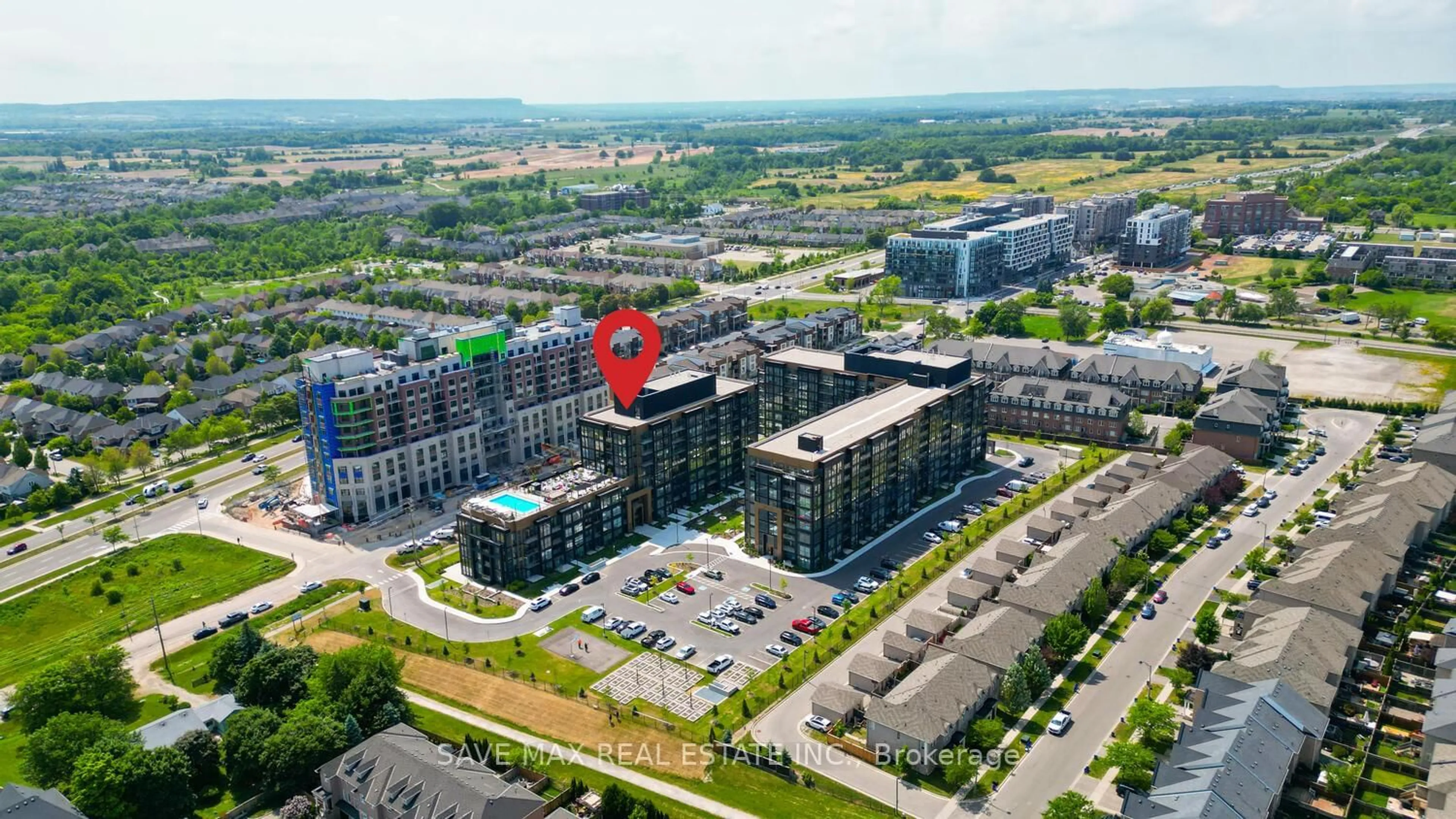A pic from outside/outdoor area/front of a property/back of a property/a pic from drone, building for 2333 Khalsa Gate #514, Oakville Ontario L6M 0X7