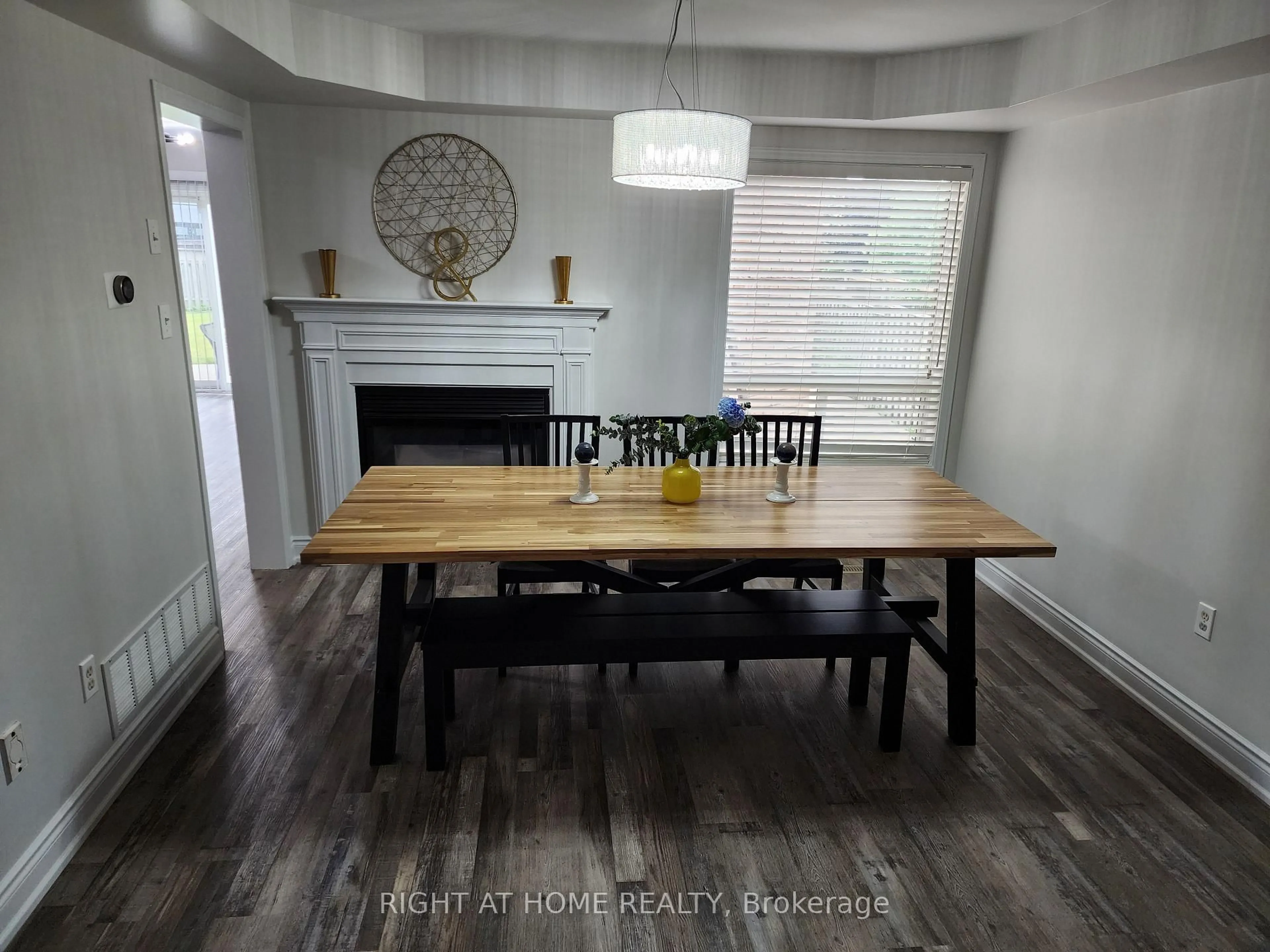 Dining room, wood/laminate floor for 28 Serenity Lane, Brampton Ontario L6R 2T1