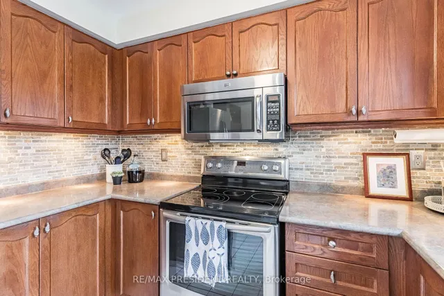 Additional image 13 of 34 Fairbank Crt