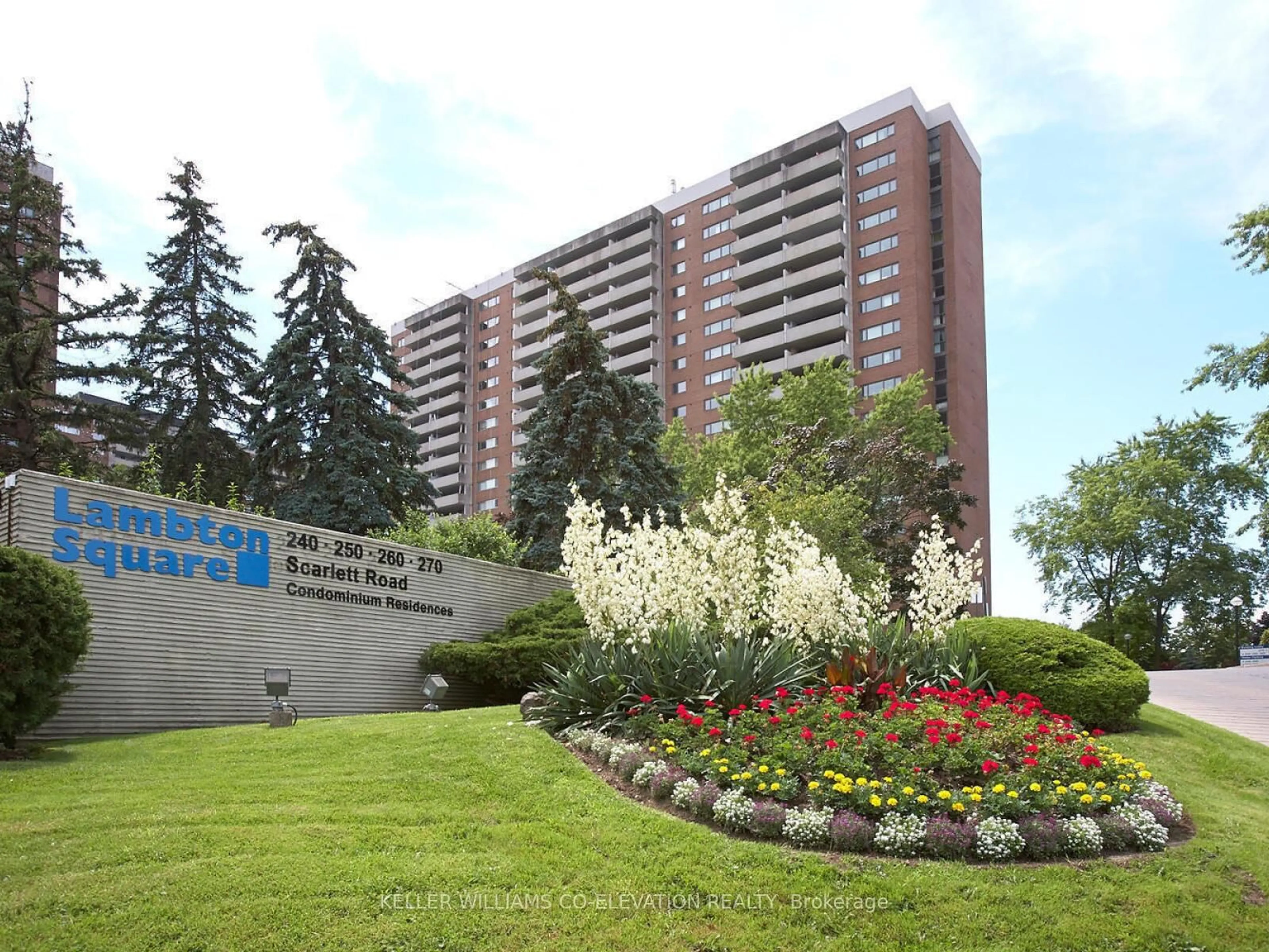 Indoor foyer for 250 Scarlett Rd #1503, Toronto Ontario M6N 4X5