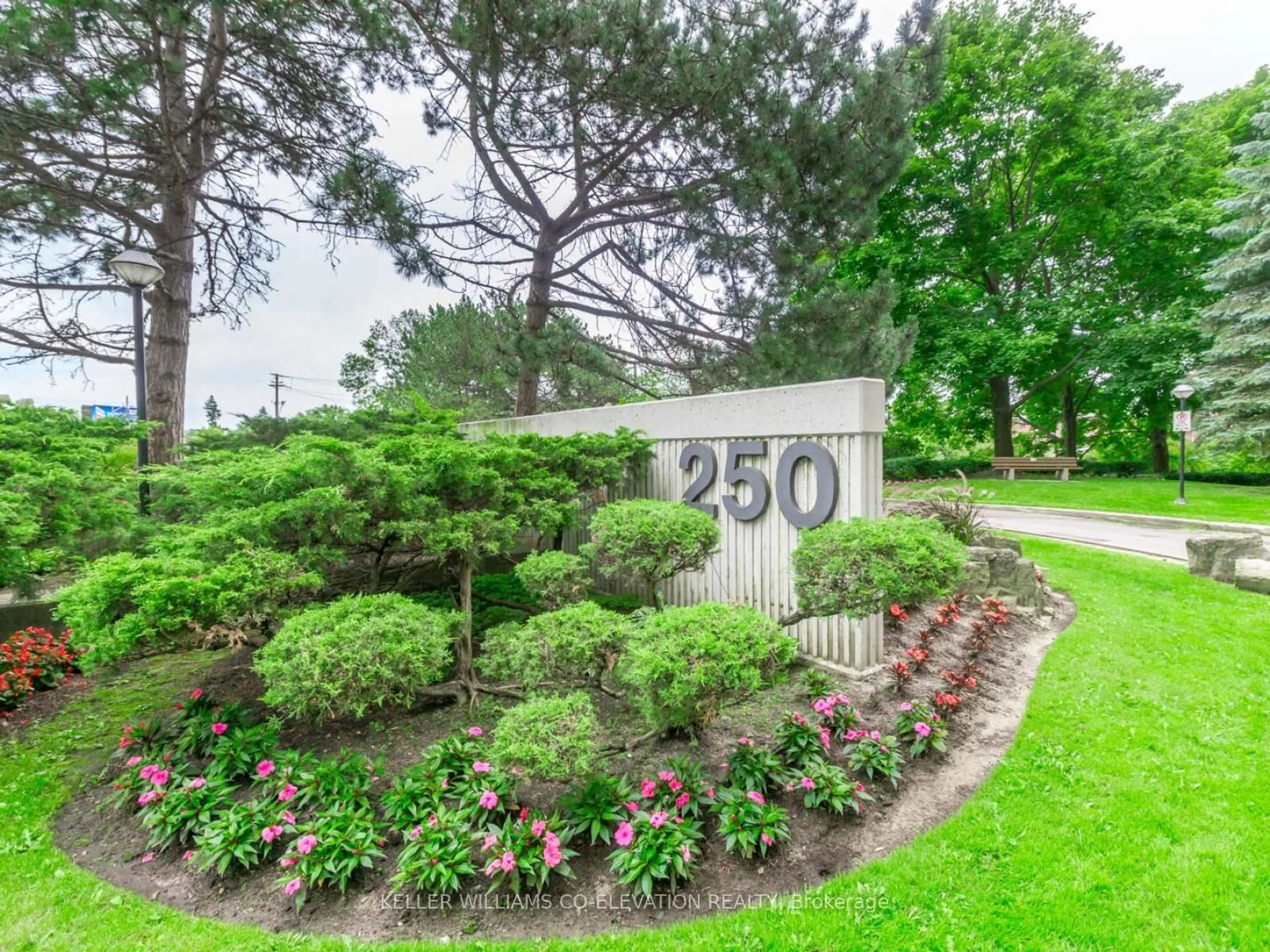 Unknown for 250 Scarlett Rd #1503, Toronto Ontario M6N 4X5