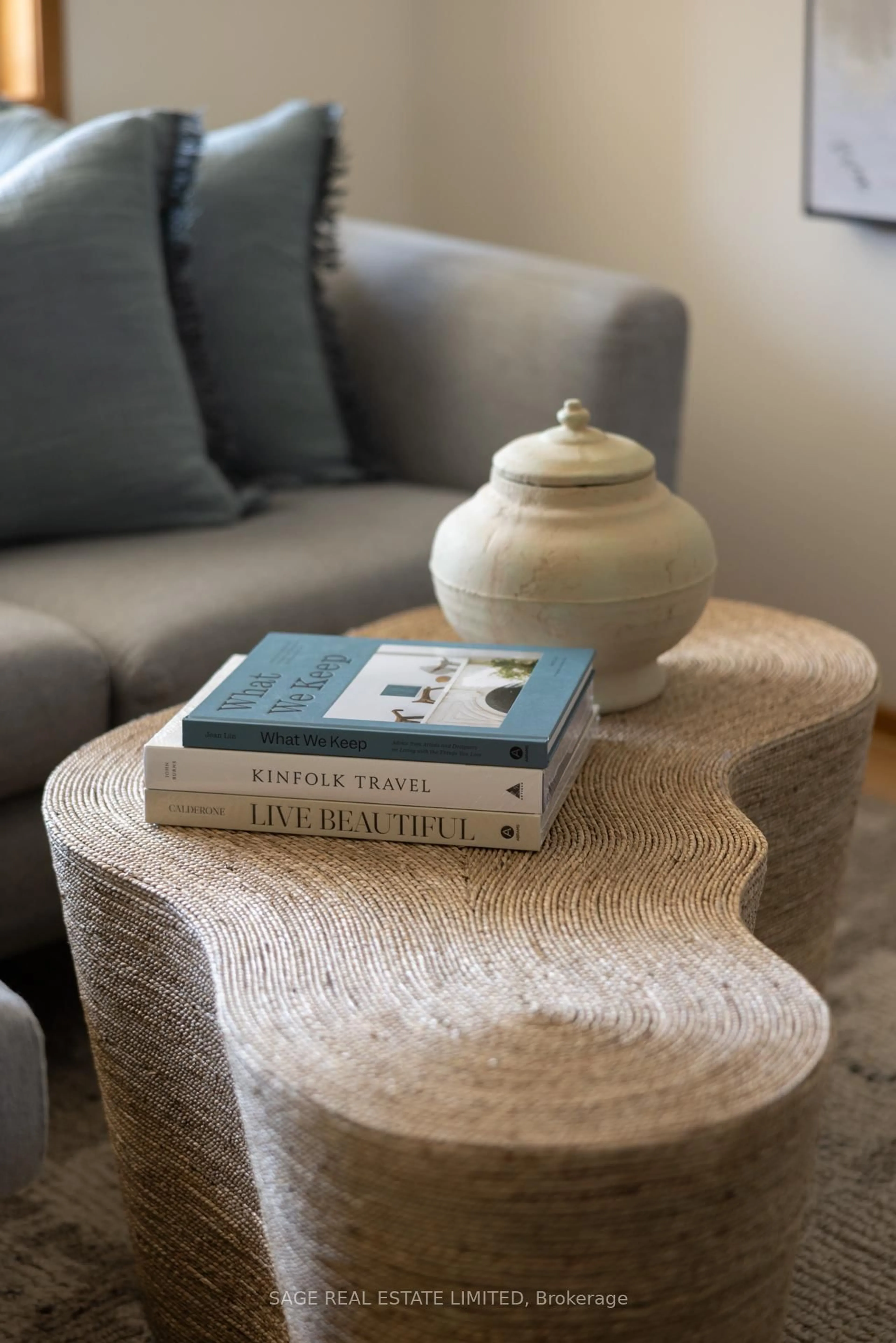 Living room with furniture, carpet floor for 839 Windermere Ave, Toronto Ontario M6S 3M5