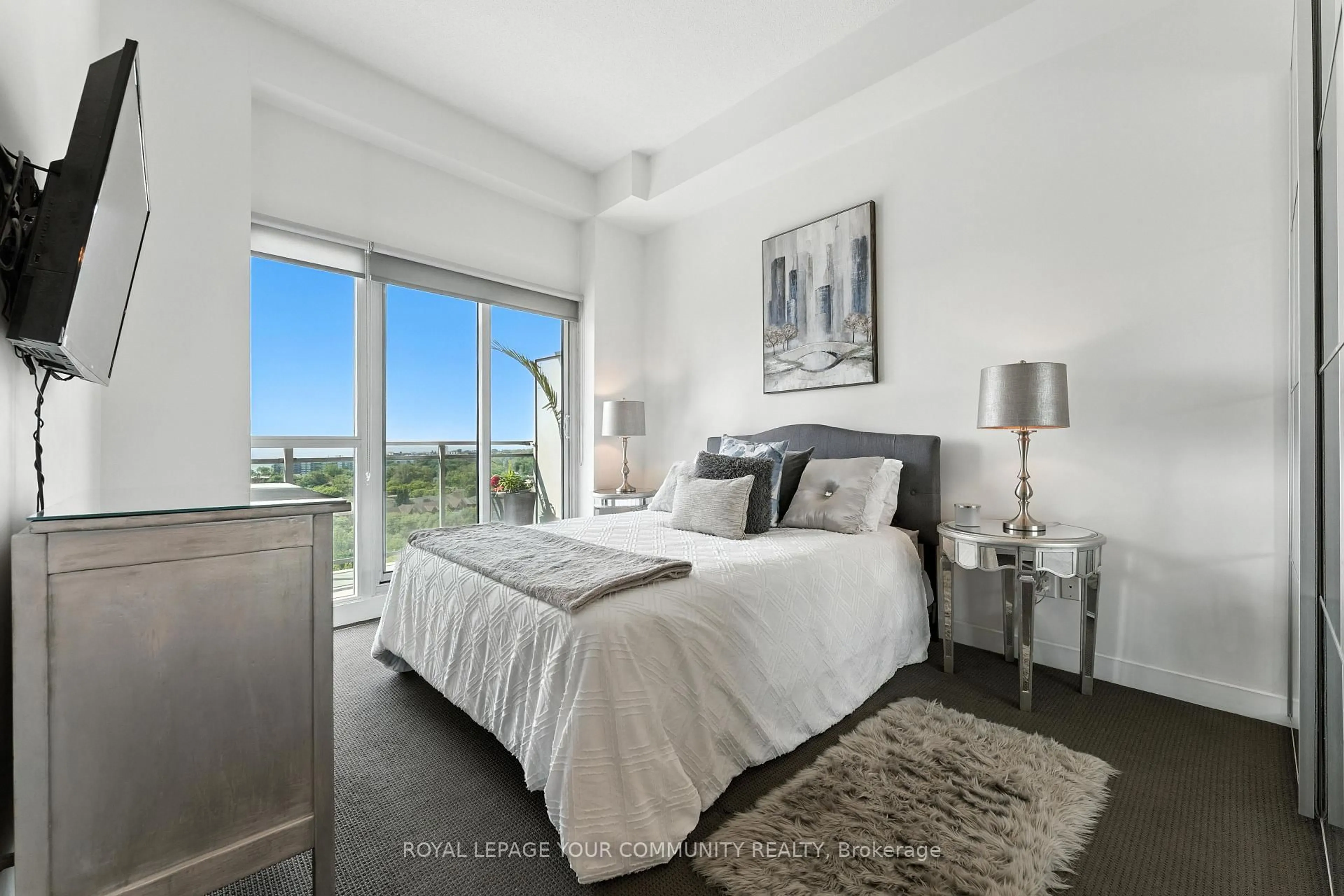 Bedroom with bed, unknown for 165 Legion Rd #1226, Toronto Ontario M8Y 0B3