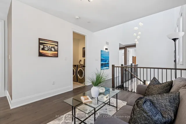 Additional property image - 1467 Everest Cres