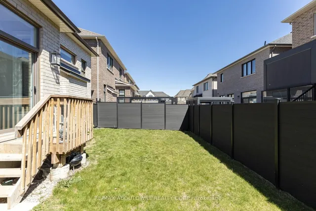 Additional property image - 1467 Everest Cres