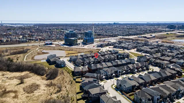 Additional property image - 1467 Everest Cres