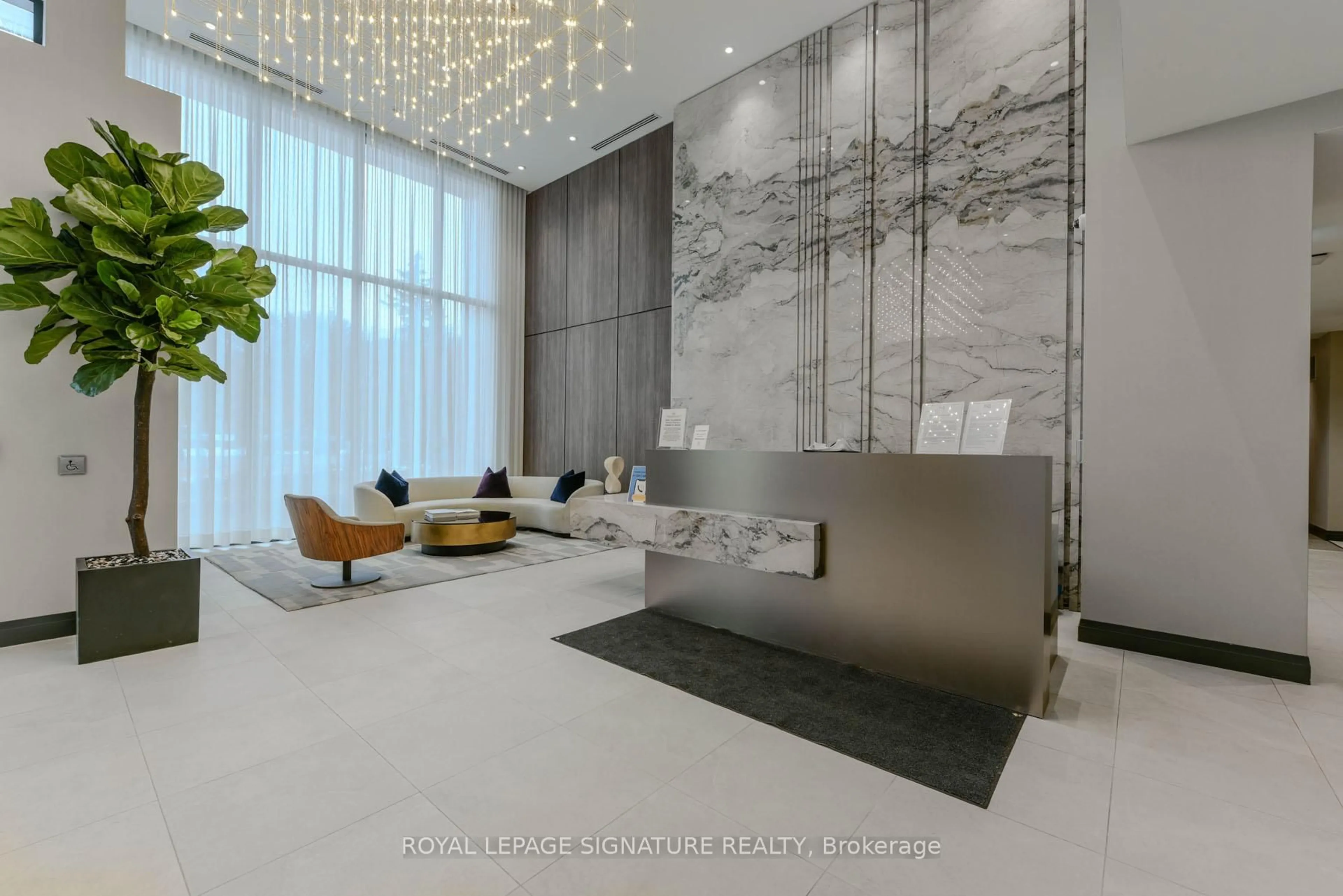 Lobby for 293 The Kingsway #210, Toronto Ontario M9A 0E8