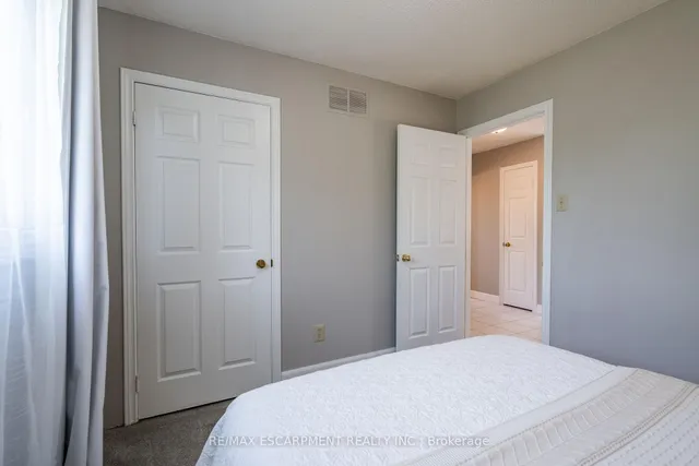 Additional property image - 1689 Kerns Rd