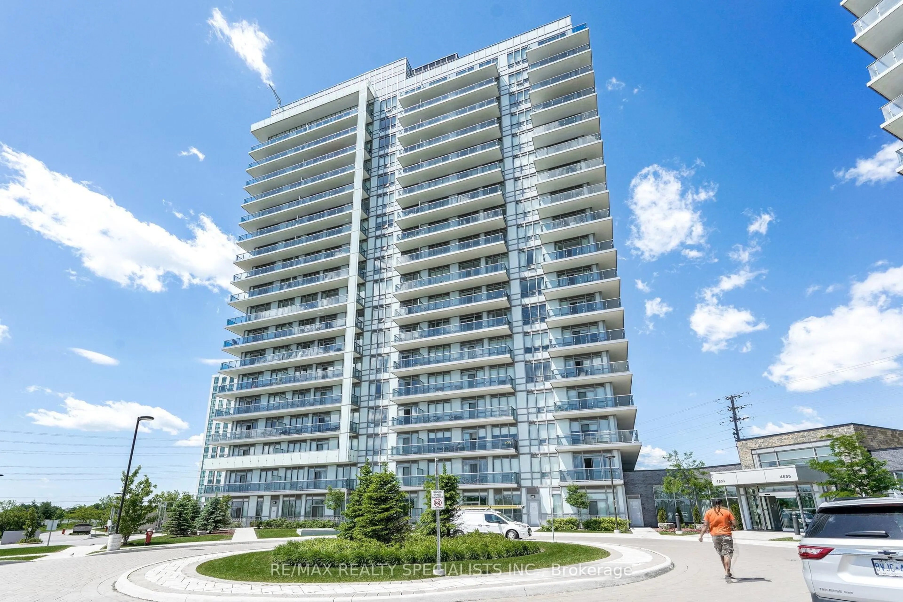 Unknown for 4677 Glen Erin Dr #801, Mississauga Ontario L5M 2E3