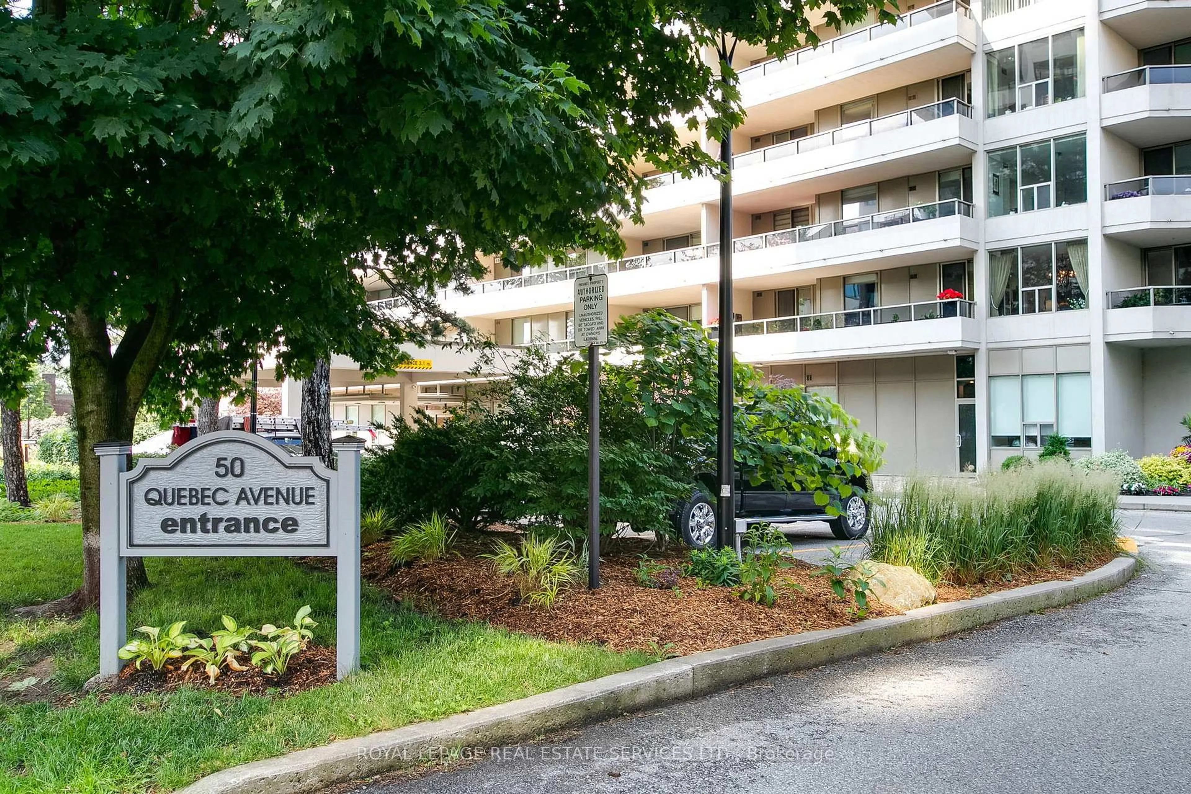 Unknown for 50 Quebec Ave #905, Toronto Ontario M6P 4B4